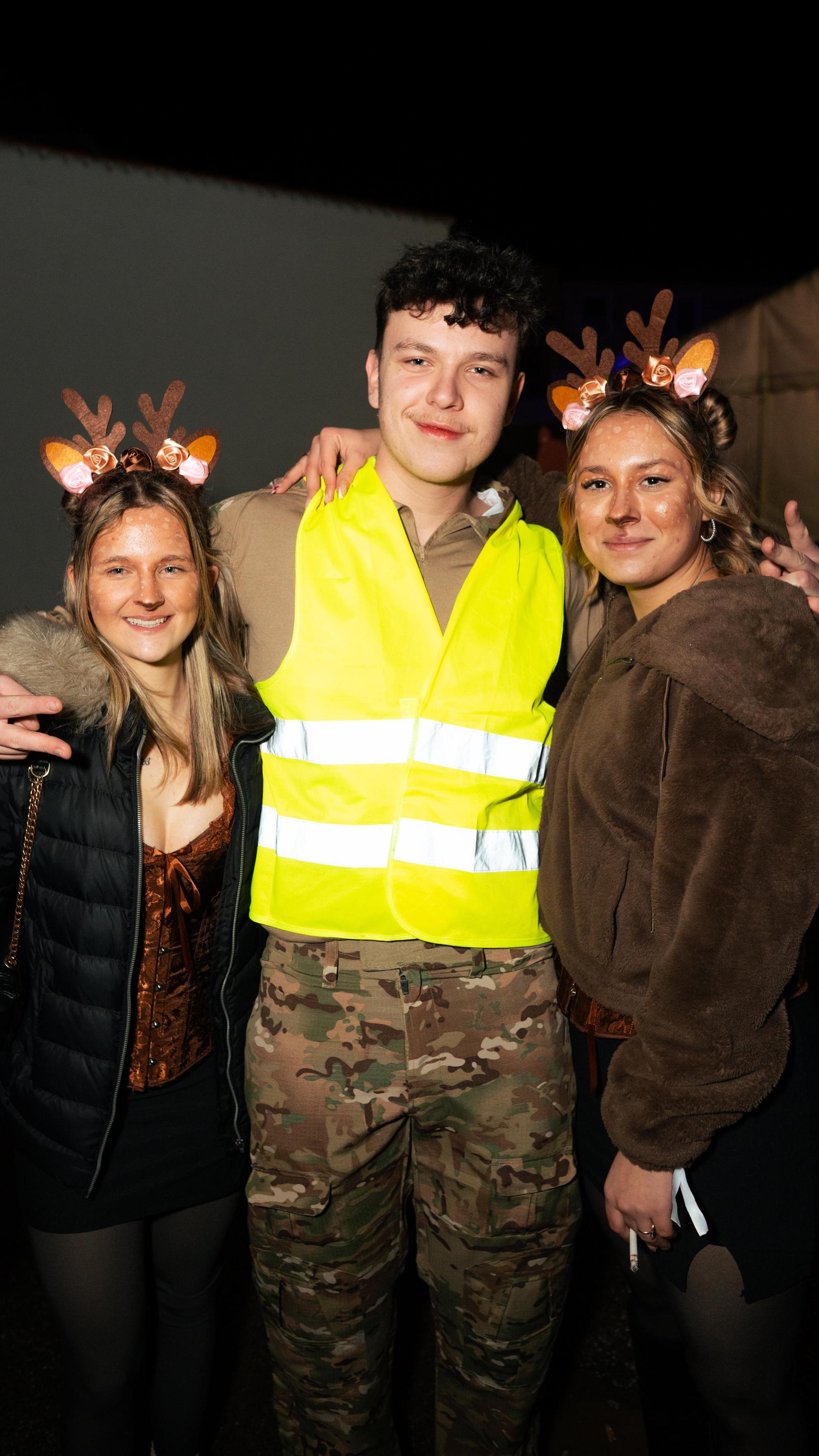 Bilder vom Fasching in Moosbach. (Bild: Hannes Stock)