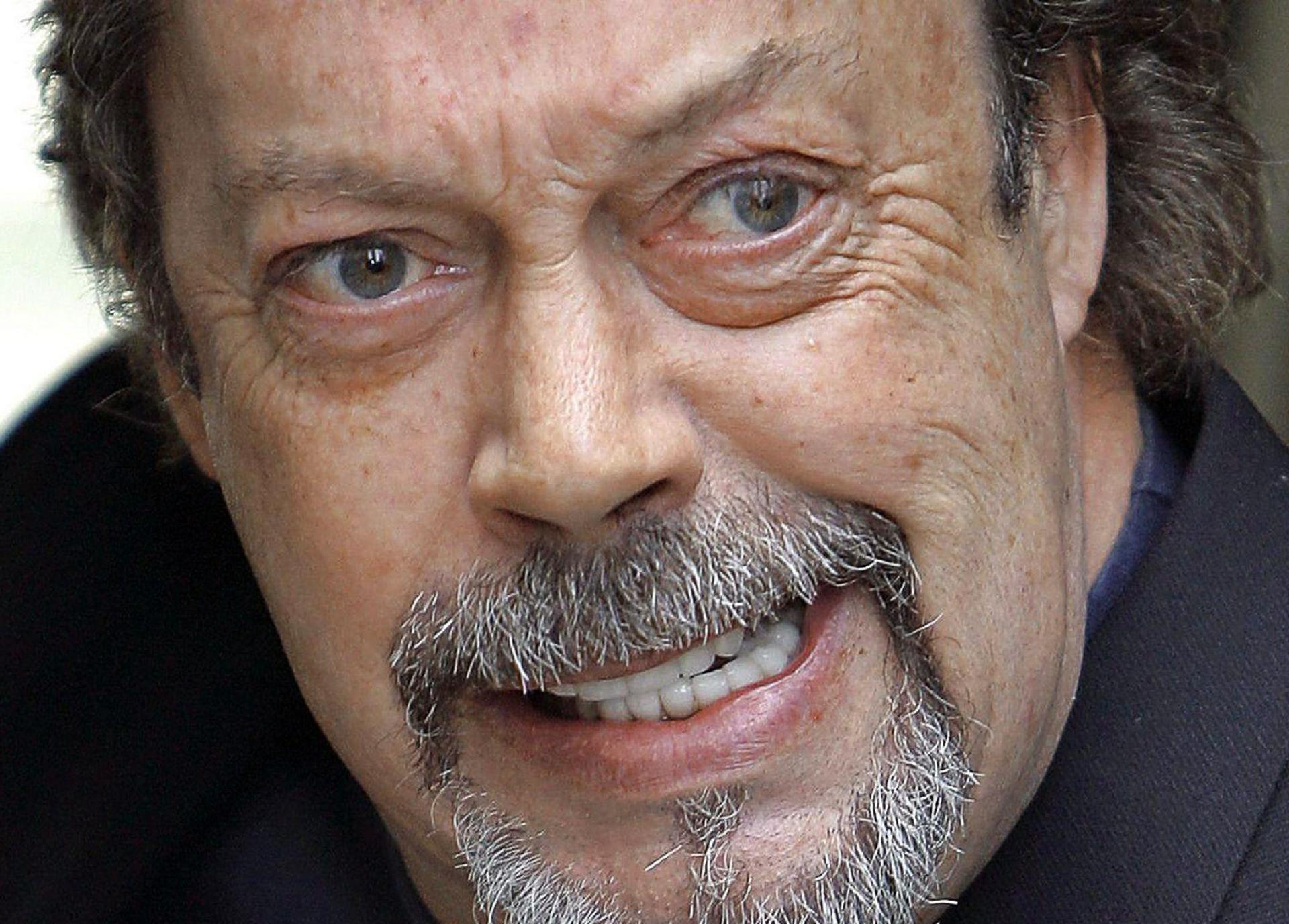 Tim Curry war mit der „Rocky Horror Picture Show“ weltberühmt geworden. (Archivbild) (Bild: Peter Foley/EPA/dpa)