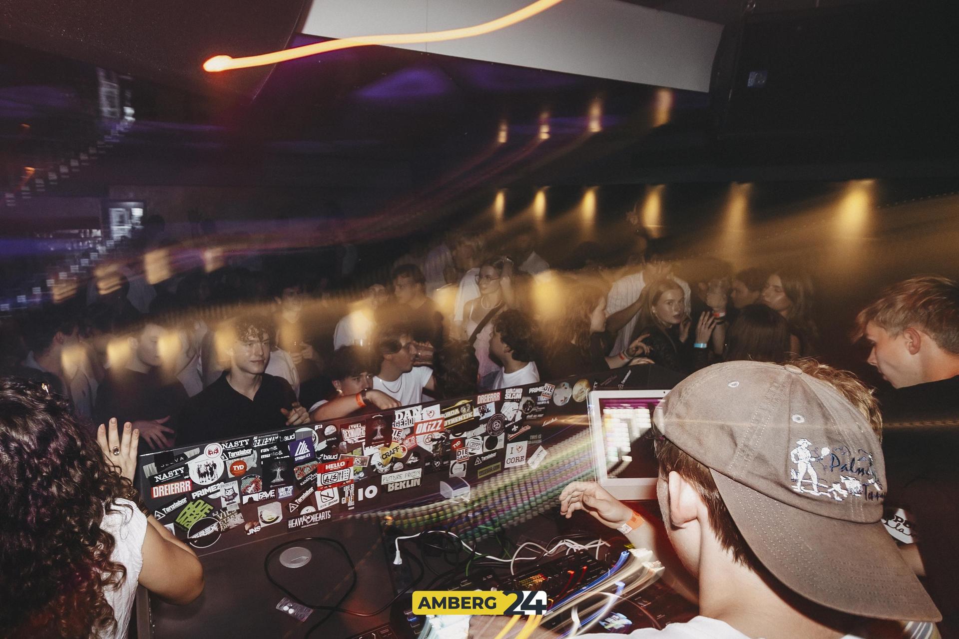 Auch dieses Wochenende wieder hoch die Hände im Trio. (Archivbild: Lolografie)