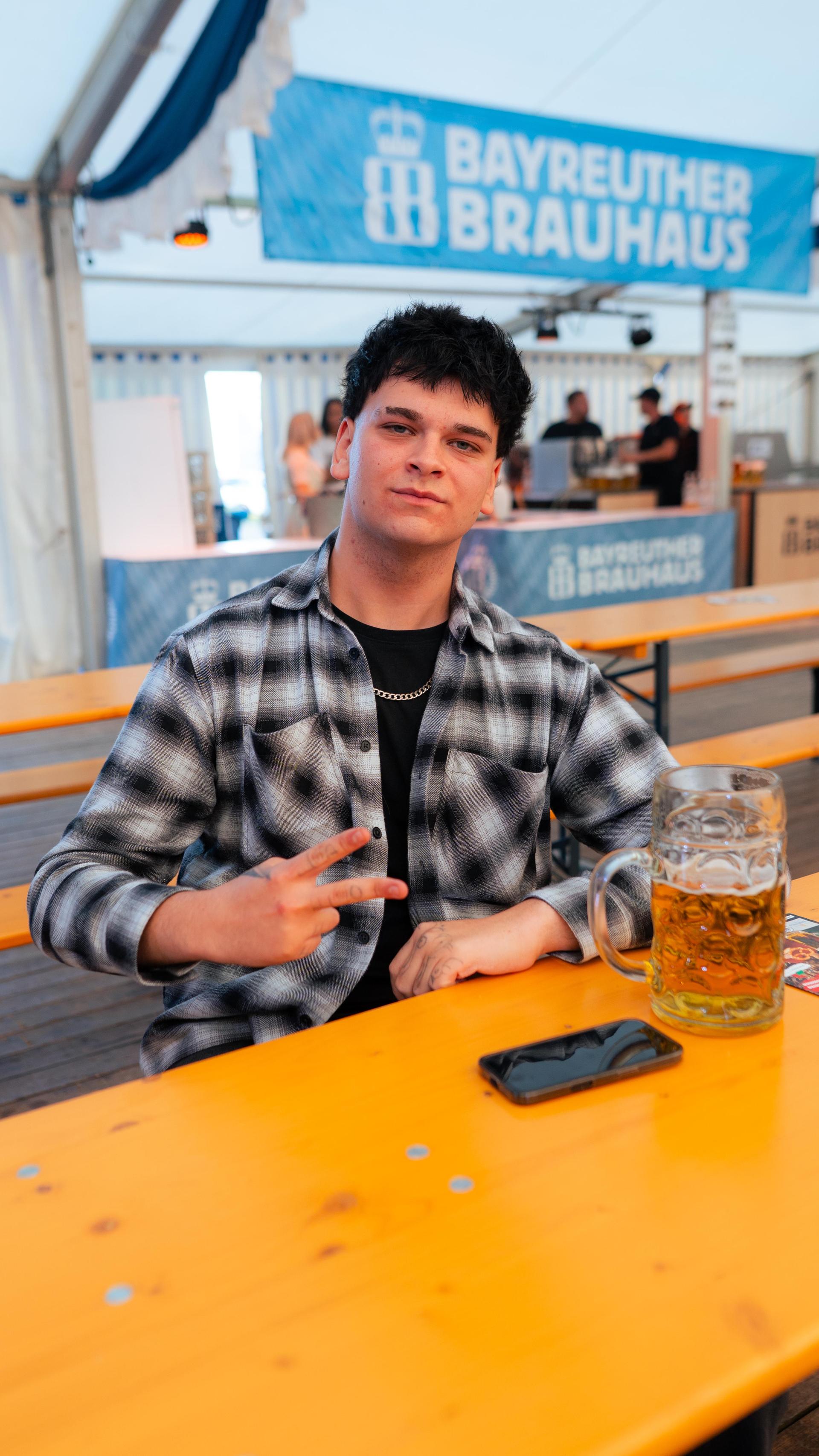 Auftakt beim Volksfest (Bild: Hannes Stock)