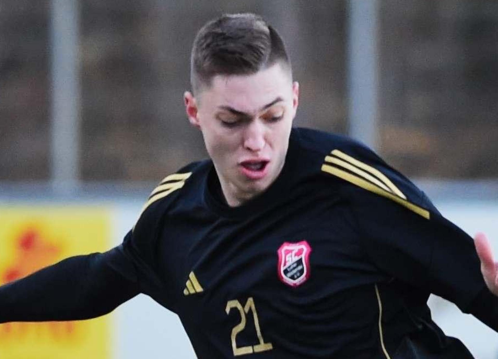 Maximilian Hiltl (rechts) wechselt zur neuen Saison zur DJK Ammerthal.  (Archivbild: Gerhard Büttner)