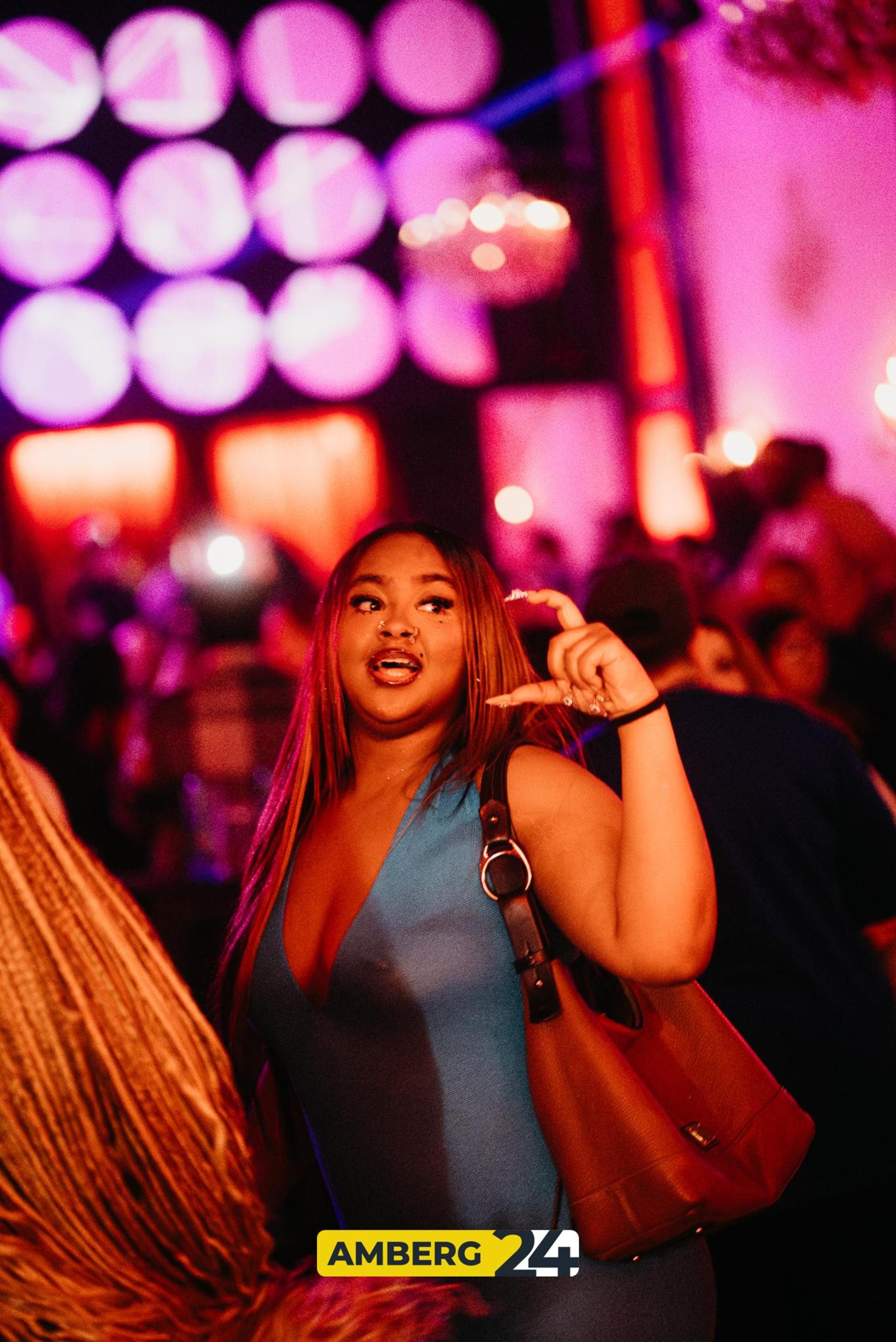Models and Bottles im Casino in Amberg. (Bild: Mario Donhauser)