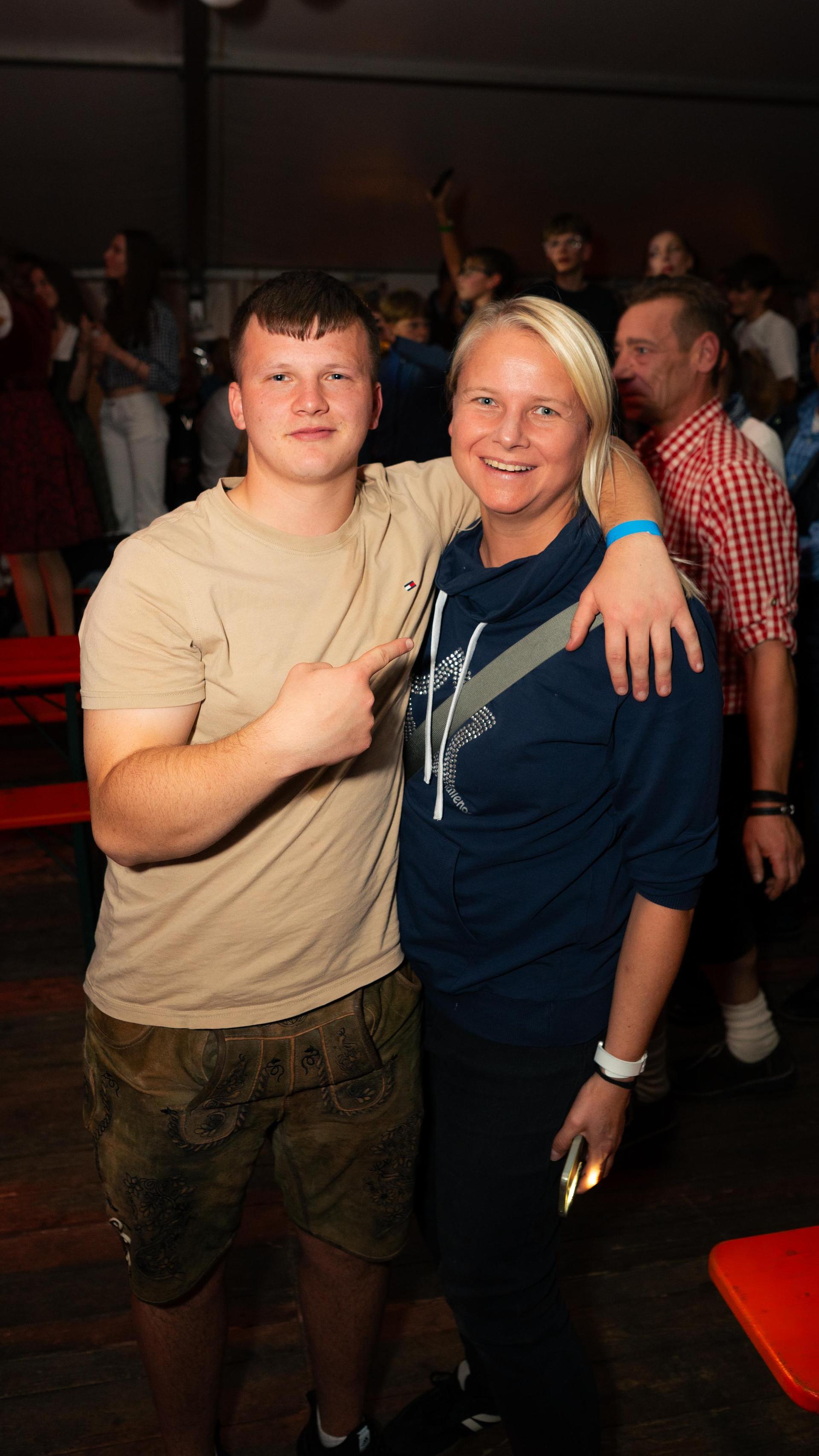 Die Highlights am Samstag bei der Kirchweih der DJK Weiden. (Bild: Hannes Stock)