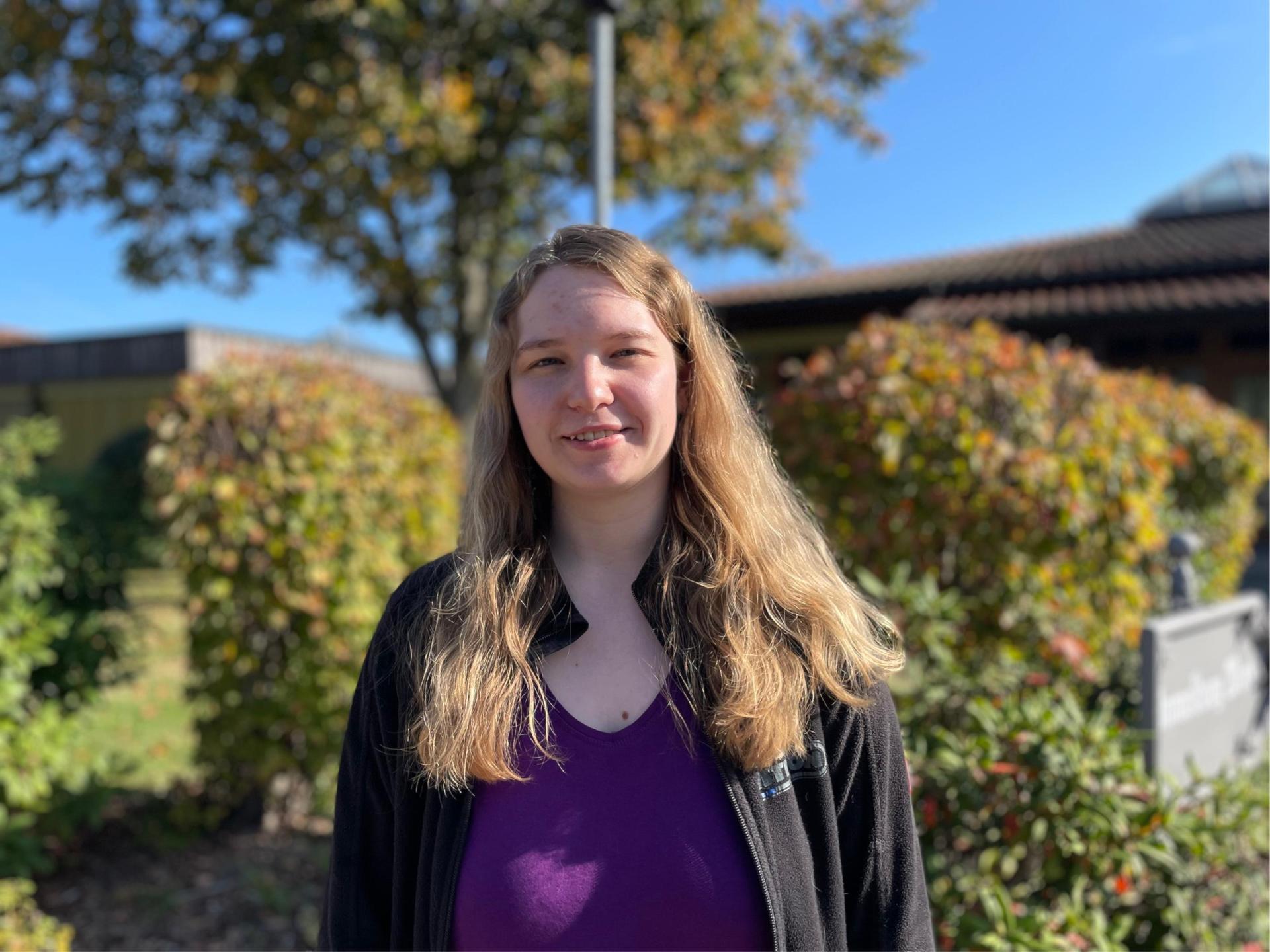 Michelle Thier schloss in diesem Jahr ihre Ausbildung zur Elektronikerin für Automatisierungs- und Systemtechnik ab. Sie würde sich wieder für den Beruf entscheiden. (Bild: Paulina Schmidt)