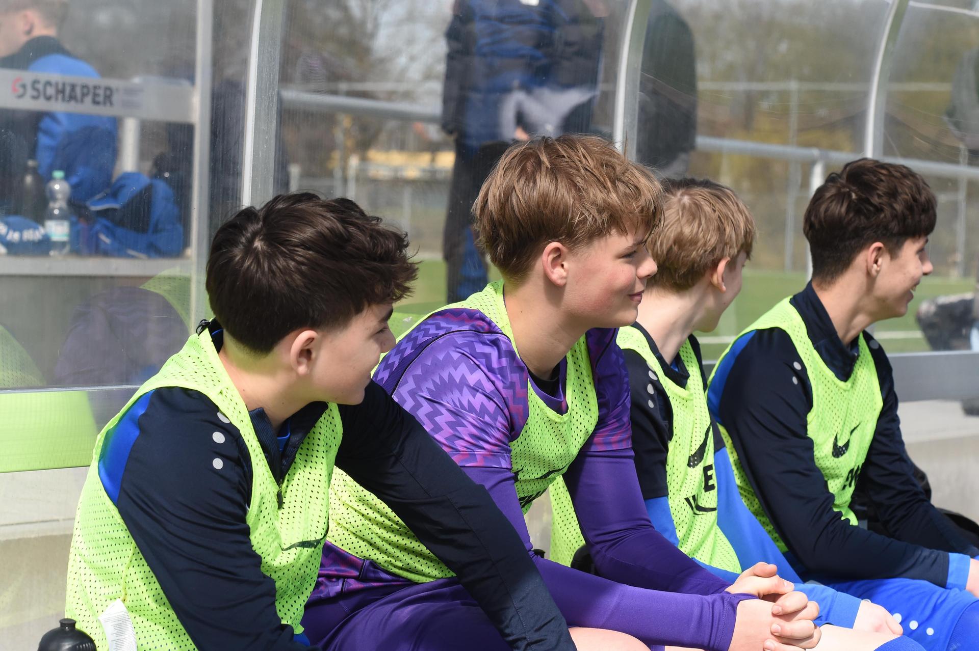 Bildergalerie der C-Junioren der SpVgg SV Weiden in der Bayernliga-Aufstiegsrunde. Die Weidener verloren die Partie mit 0:3 gegen Deggendorf.  (Bild: Gerhard Büttner)