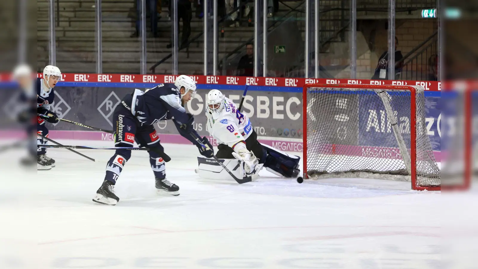 Die Blue Devils gewannen ihr erstes Spiel beim Turnier in Deggendorf. (Bild: Roland Rappel)
