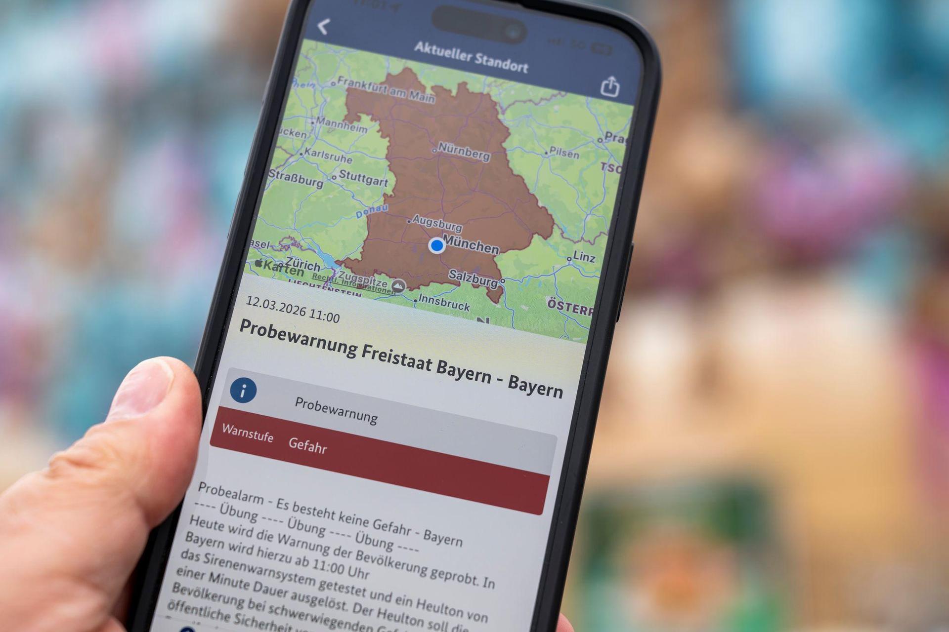 Nicht erschrecken: In Bayern heulen erneut die Sirenen. Denn es ist bundesweiter Warntag. (Archivbild) (Bild: Peter Kneffel/dpa)