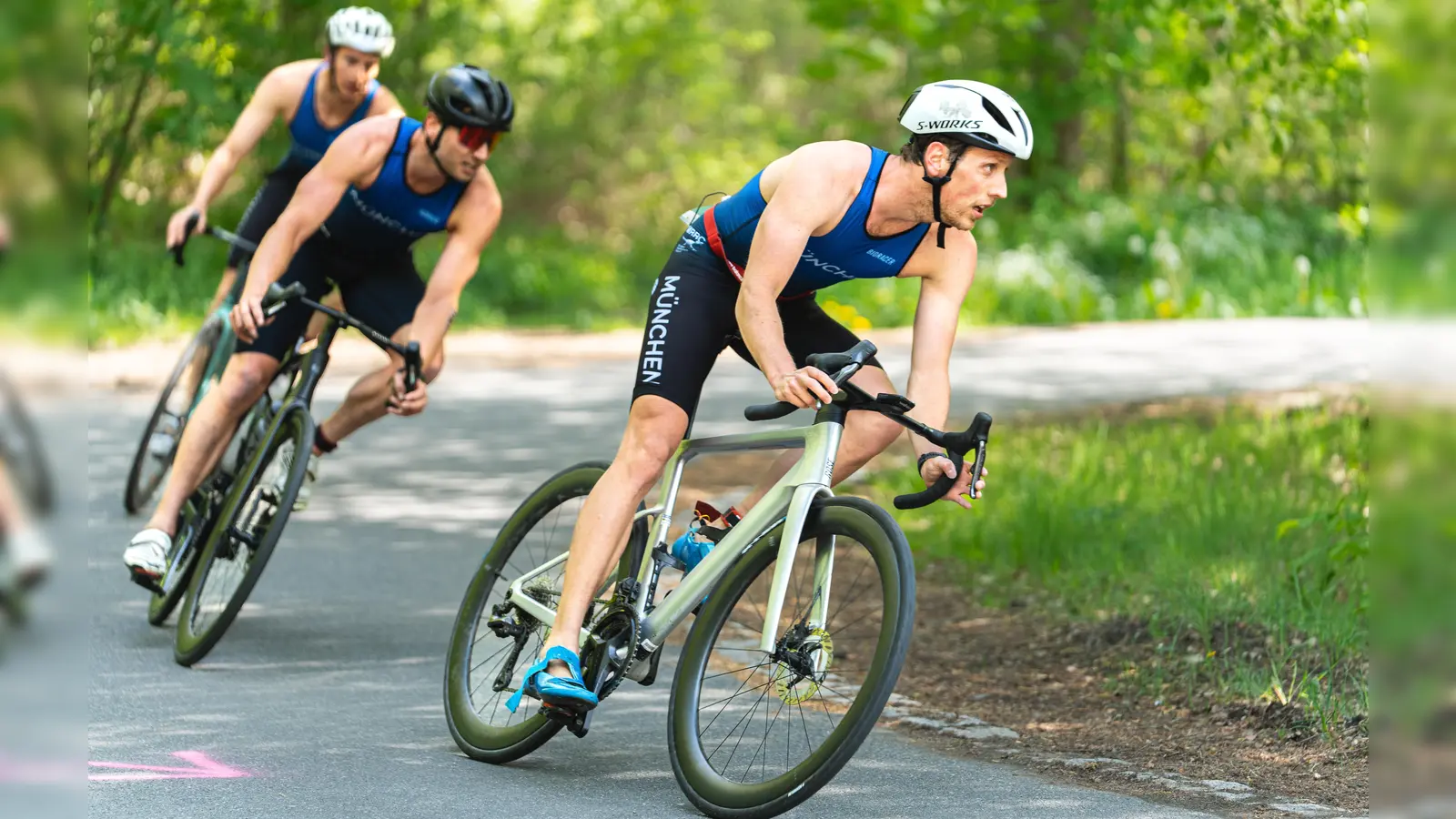 Seit 2009 begeistert der Triathlon Weiden im Schätzlerbad mit sportlicher Vielfalt, vom Rookie bis zum Ligastarter und hat sich zu einer festen Größe mit rund 350 Startern entwickelt. (Bild: Hannah Dirscherl)