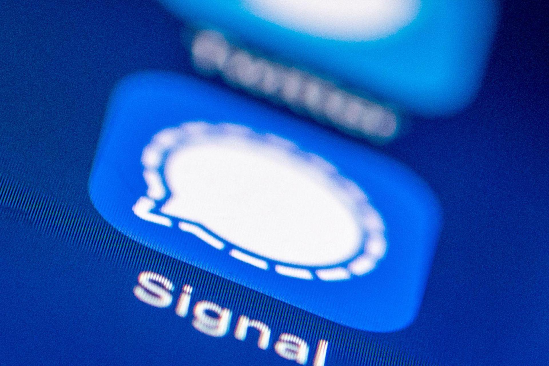 Die Angreifer versuchen bei der laufenden Phishing-Kampagne Nutzerkonten zu übernehmen, um Informationen abzusaugen - auch aus Chatgruppen. (Symbolbild) (Bild: Zacharie Scheurer/dpa-tmn/dpa)