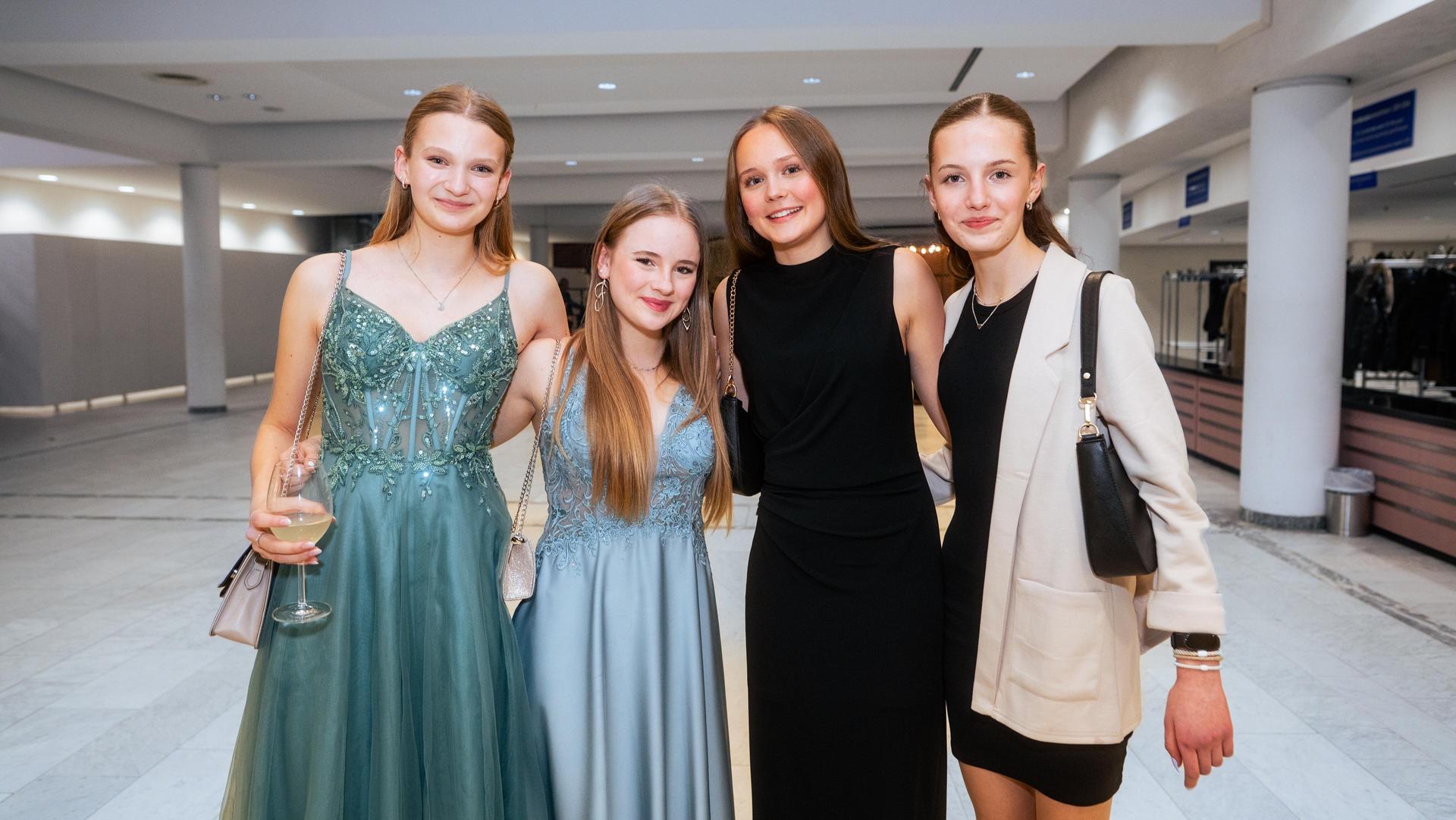 So war der Abschlussball der Realschulen in Weiden. (Bild: Hannes Stock)