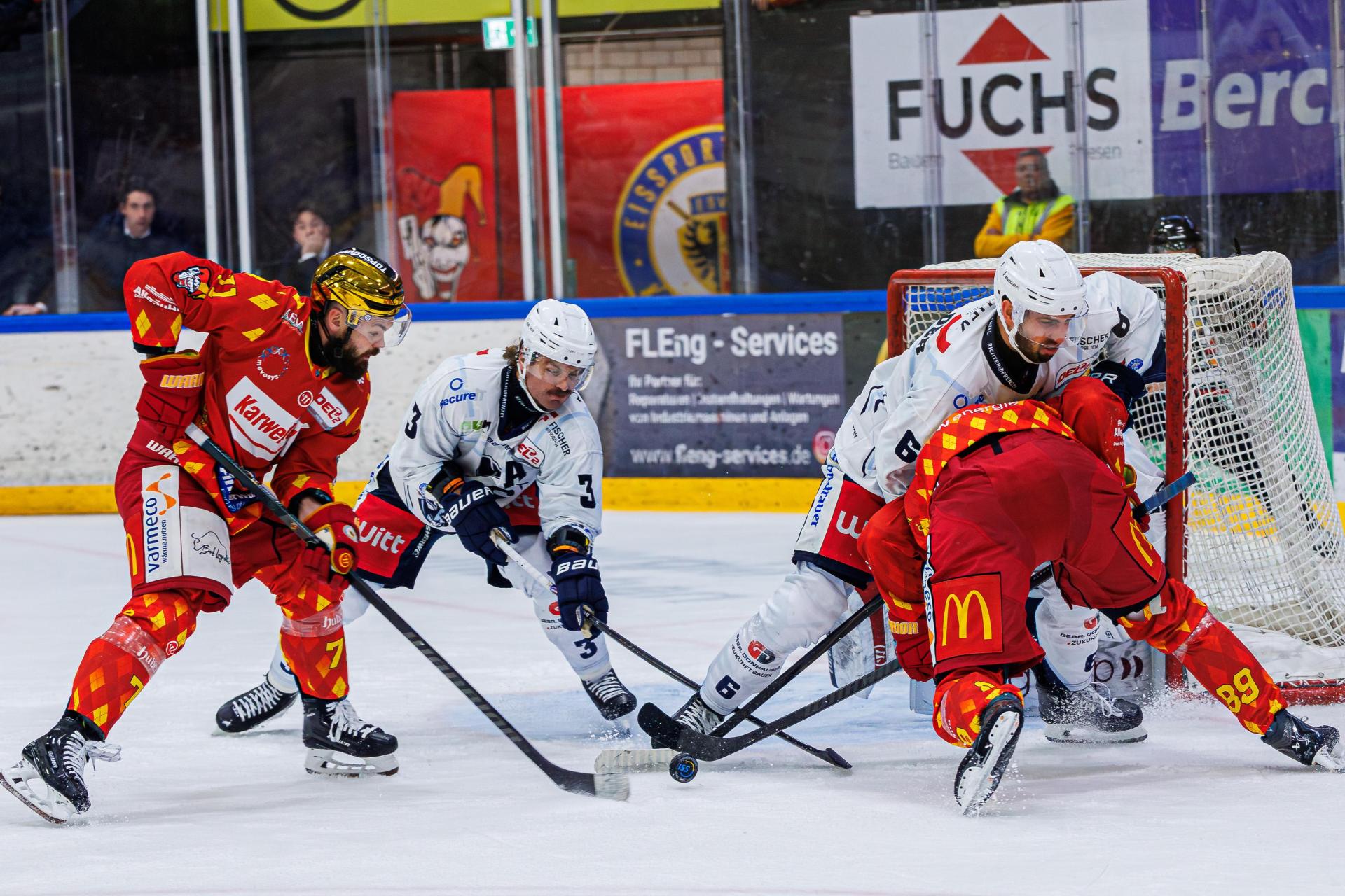 Die Blue Devils Weiden und der ESV Kaufbeuren duellieren sich bereits ab 27. März um den Klassenerhalt in der DEL2. (Bild: Werner Moller)