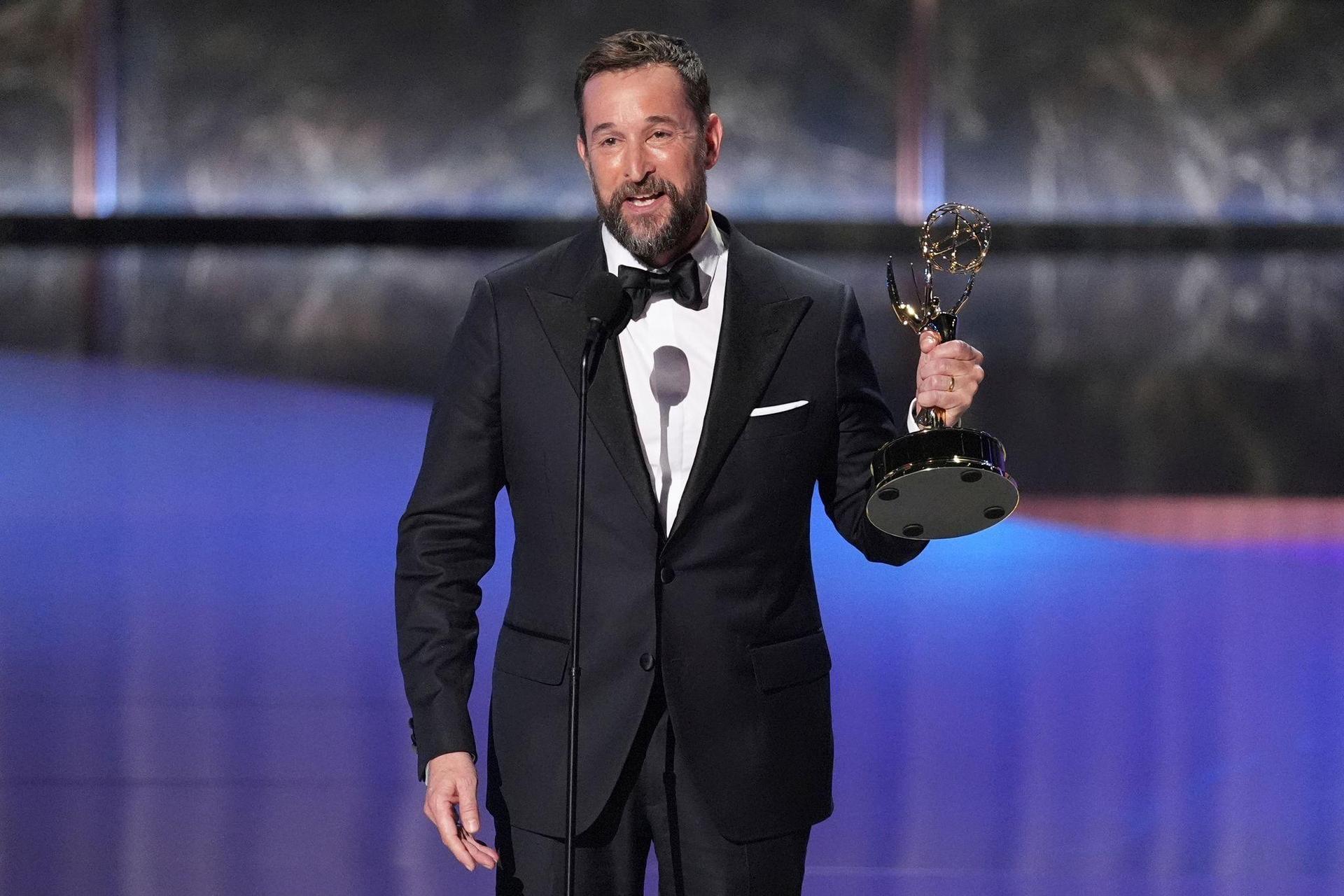 Noah Wyle ist nominiert für einen Emmy für seine Leistung in der Krankenhausserie „The Pitt“.  (Bild: Chris Pizzello/Invision/dpa)