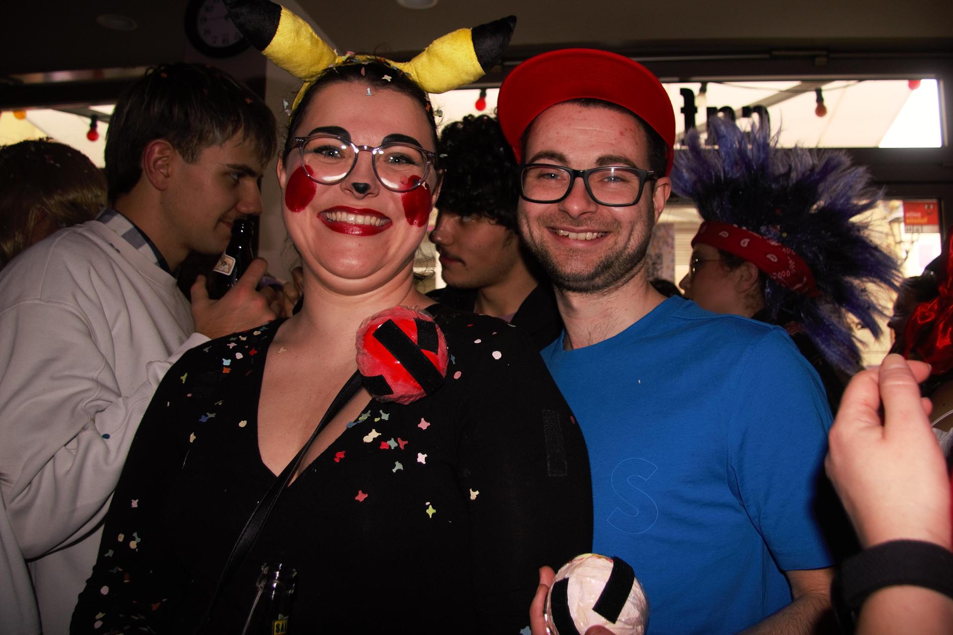 Zur Konfettiparty im Colomba war ordentlich Faschingslaune angesagt. (Bild: Marlin Nixdorf)