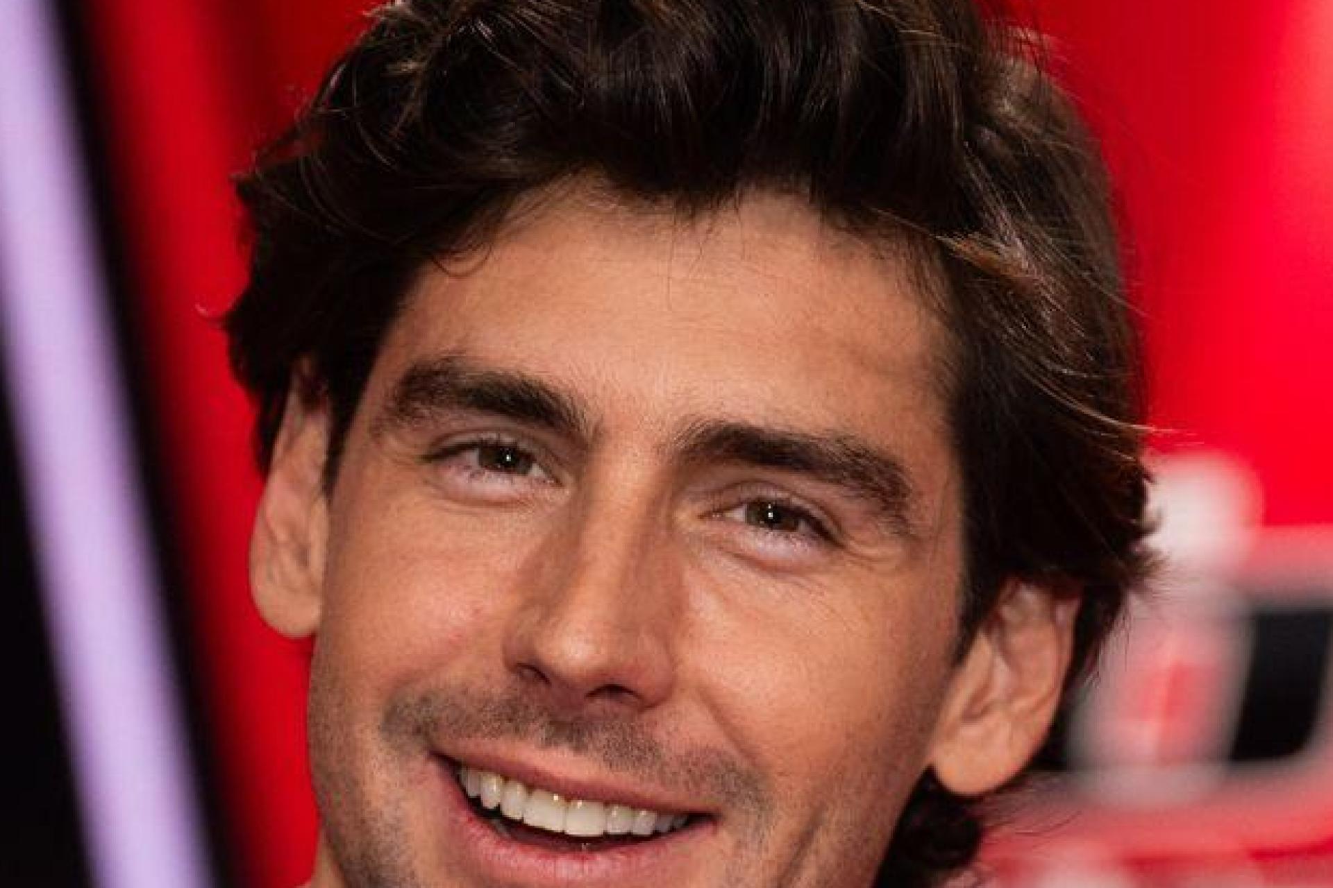 Sänger Alvaro Soler war bei der Musiksendung „The Voice Kids“ als Coach und Jury-Mitglied dabei. (Symbolbild) (Bild: Christophe Gateau/dpa)