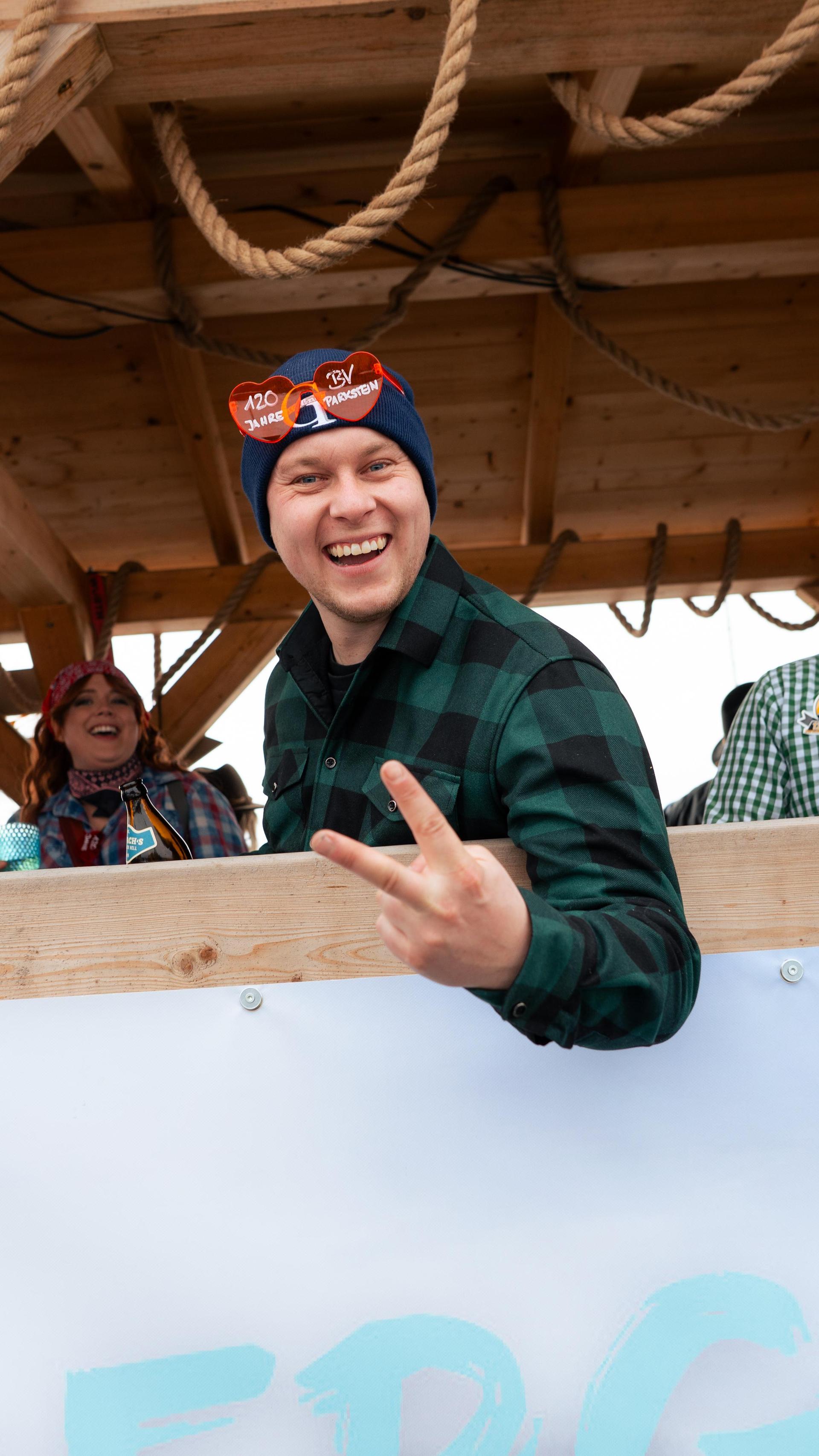 Am Sonntag wurde es bunt beim Pressather Faschingszug. (Bild: Hannes Stock)