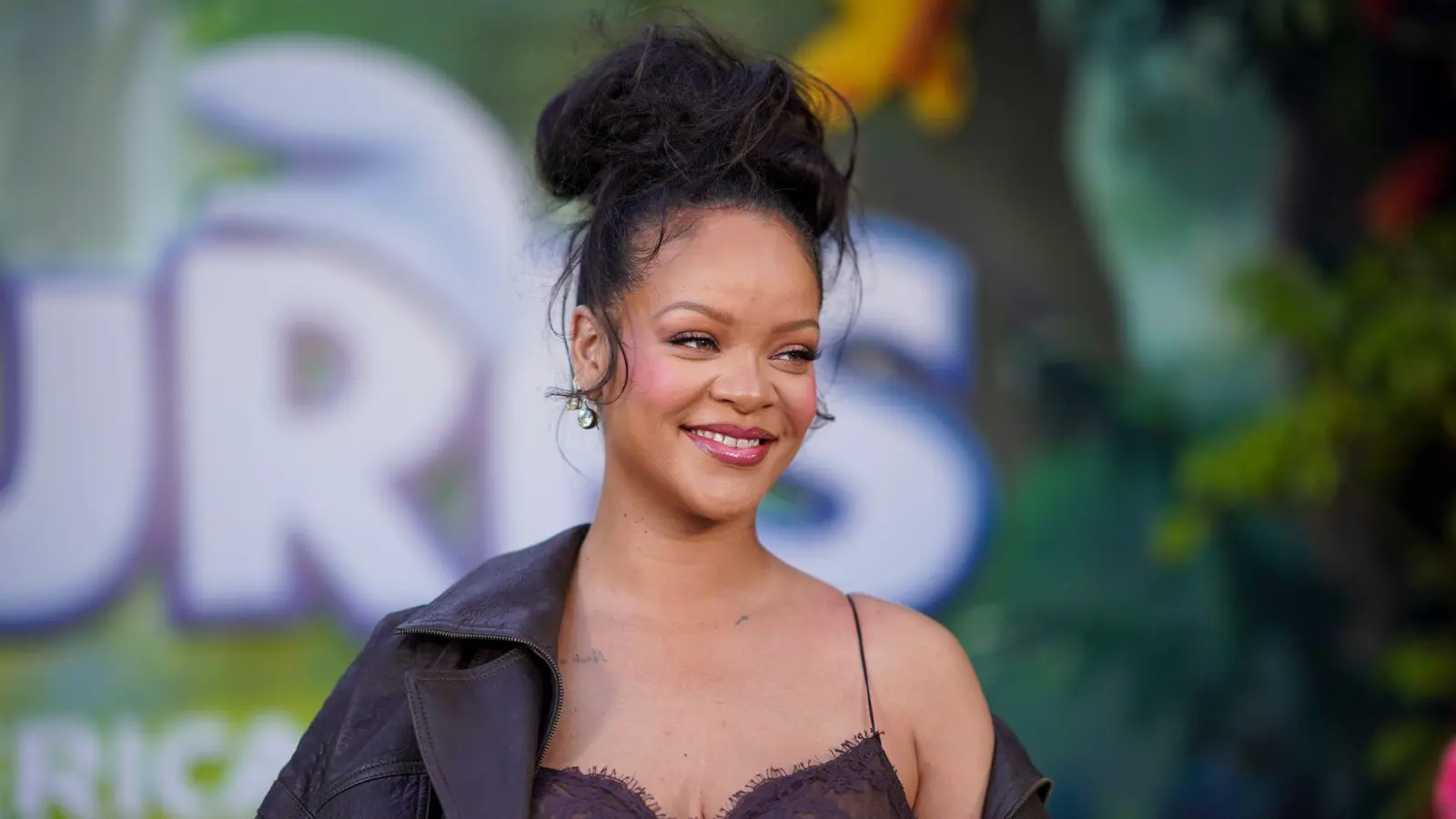 Popstar Rihanna hat sich auf Instagram in einem Tonstudio gezeigt und damit bei ihren Fans Spekulationen über ein neues Album angeheizt. (Archivbild)  (Bild: Jordan Strauss/Invision/AP/dpa)
