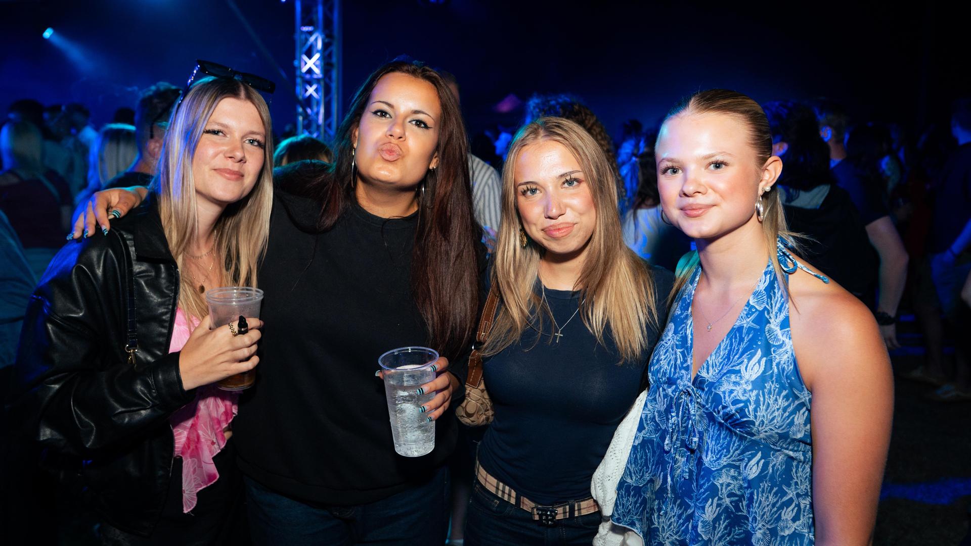 Bilder der Beach Party. (Bild: Hannes Stock)