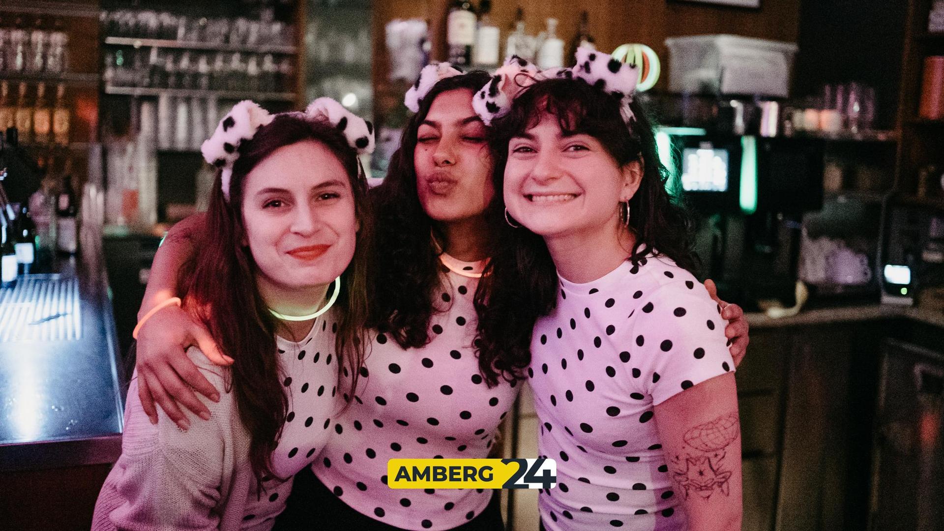 Die Bilder der Hexennacht im Colomba. (Bild: Mario Donhauser)