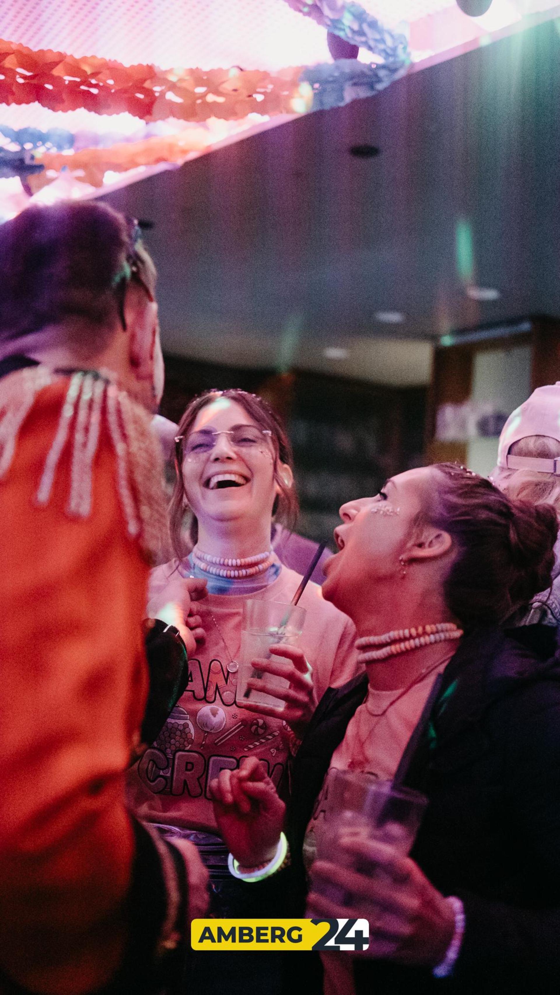 Die Bilder der Hexennacht im Colomba. (Bild: Mario Donhauser)