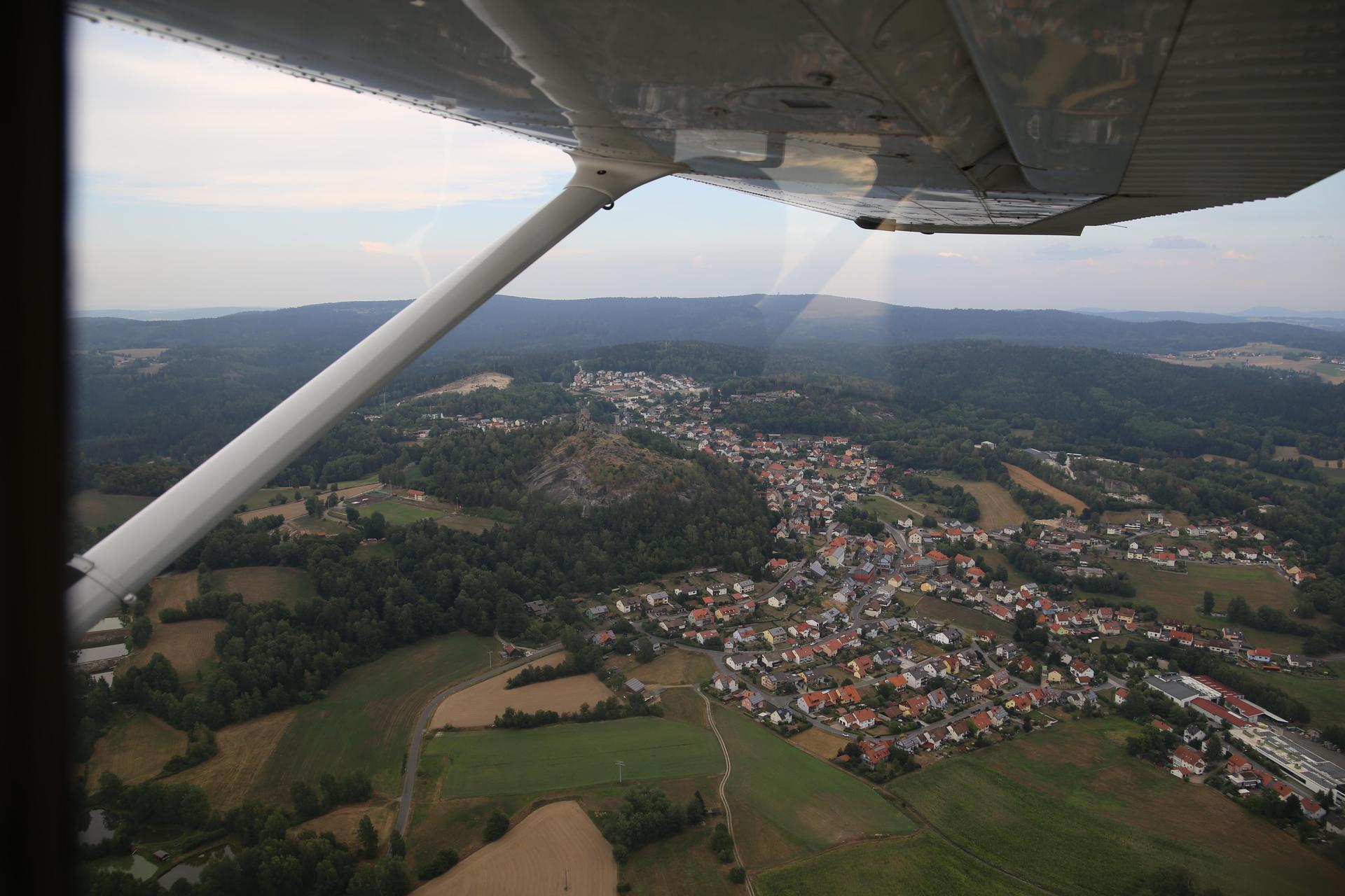 Diese Aussicht haben Piloten und Luftbeobachter vom Stützpunkt Weiden-Latsch. (Archivbild: jak)