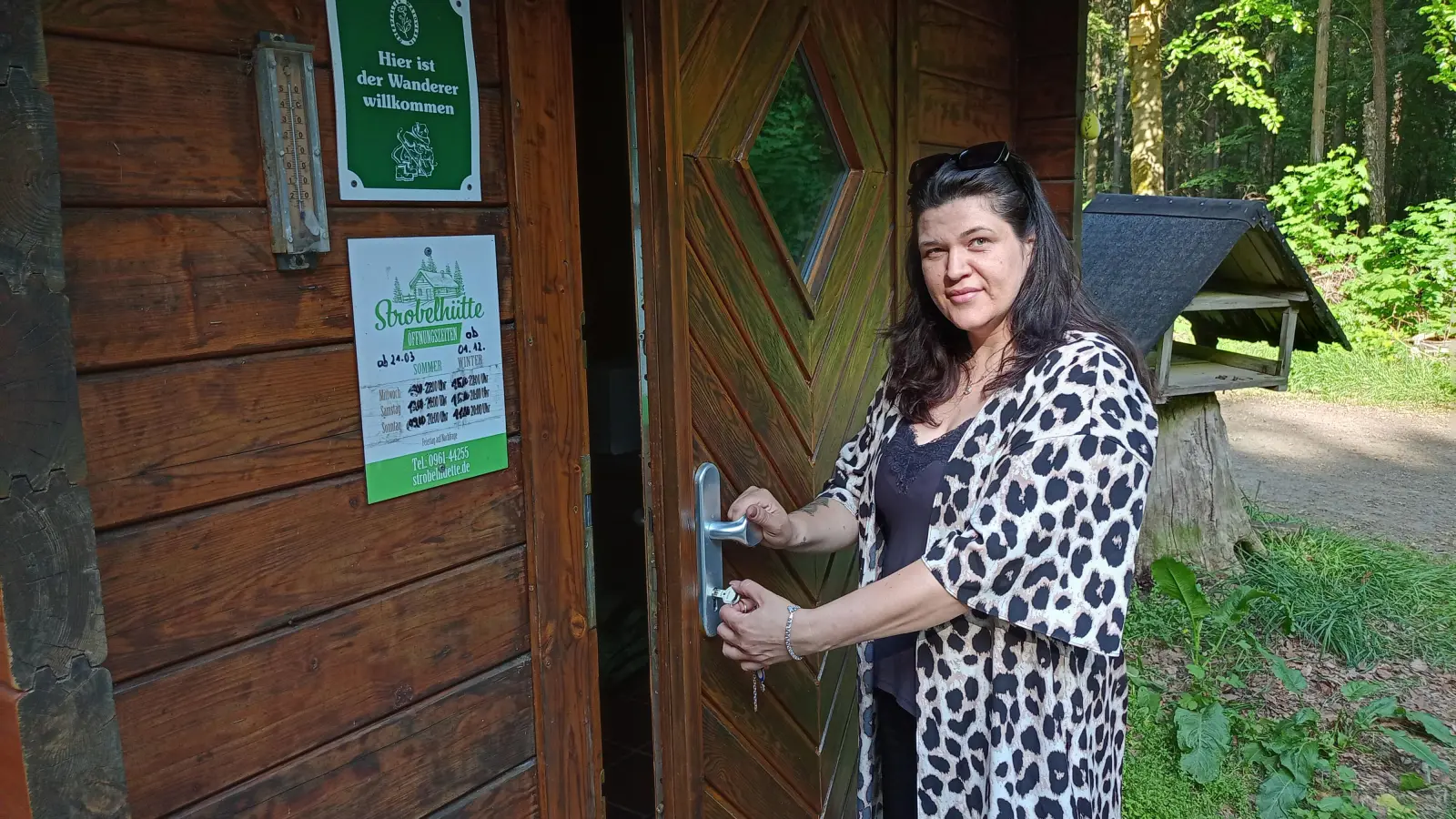 Lina Dillmann hat die Strobelhütte auf dem Fischerberg gepachtet. Noch im Juni soll die Wiedereröffnung sein.  (Bild: Stephanie Hladik)
