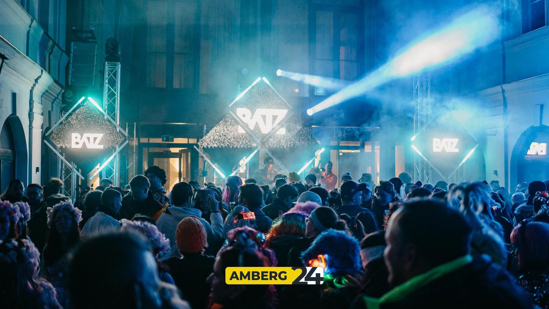 Wie die Hexennacht in den Drei Höfen gefeiert wurde, zeigen die Bilder von Fotograf Mario. (Bild: Mario Donhauser)