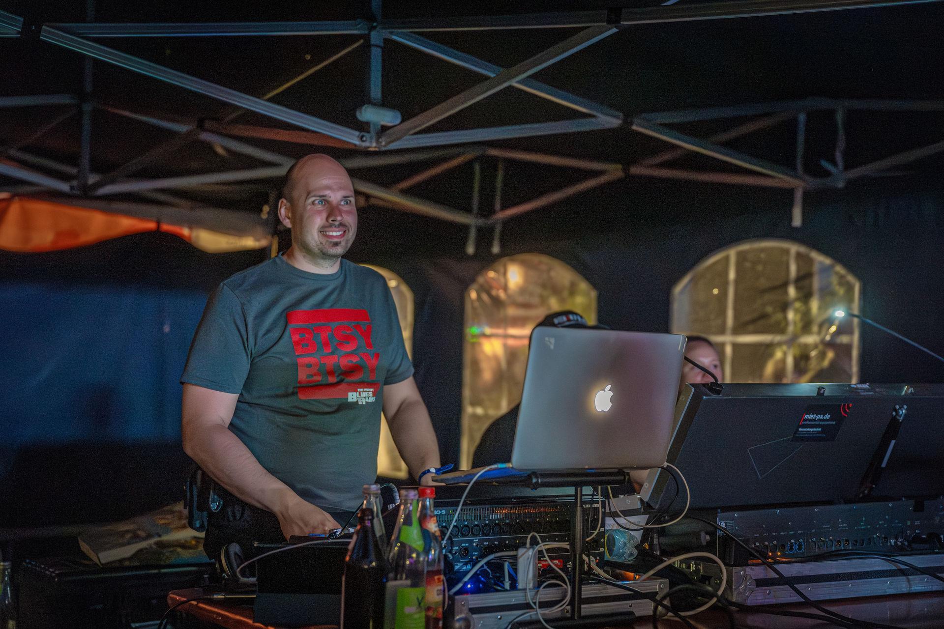 Amberg feiert Altstadtfest und macht die Nacht zum Tag. (Bild: Michael Golinski)