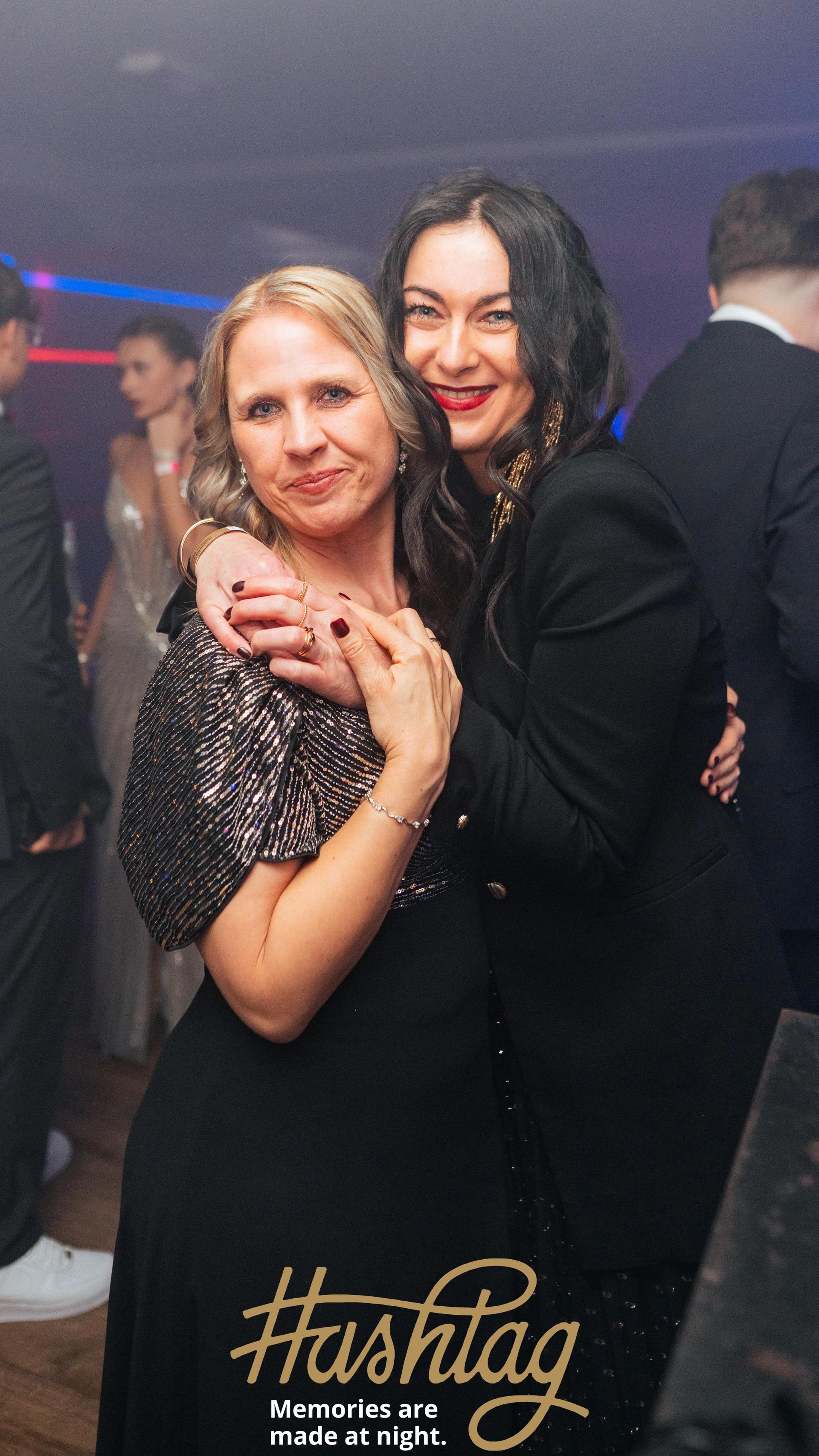 Am Freitag haben sich im Weidener Hashtag alle „SAINTS &amp; SINNERS” versammelt. (Bild: Hannes Stock)