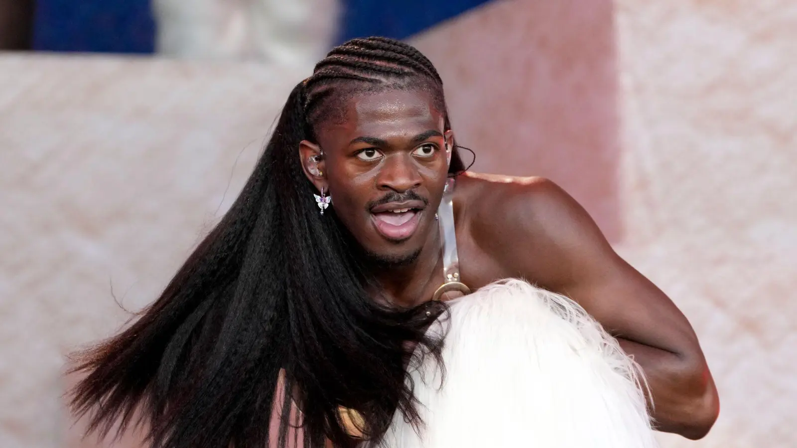 Lil Nas X hatte seinen Durchbruch mit dem Country/Hip-Hop-Hit „Old Town Road“. (Archivbild) (Bild: Scott Garfitt/Invision/AP/dpa)