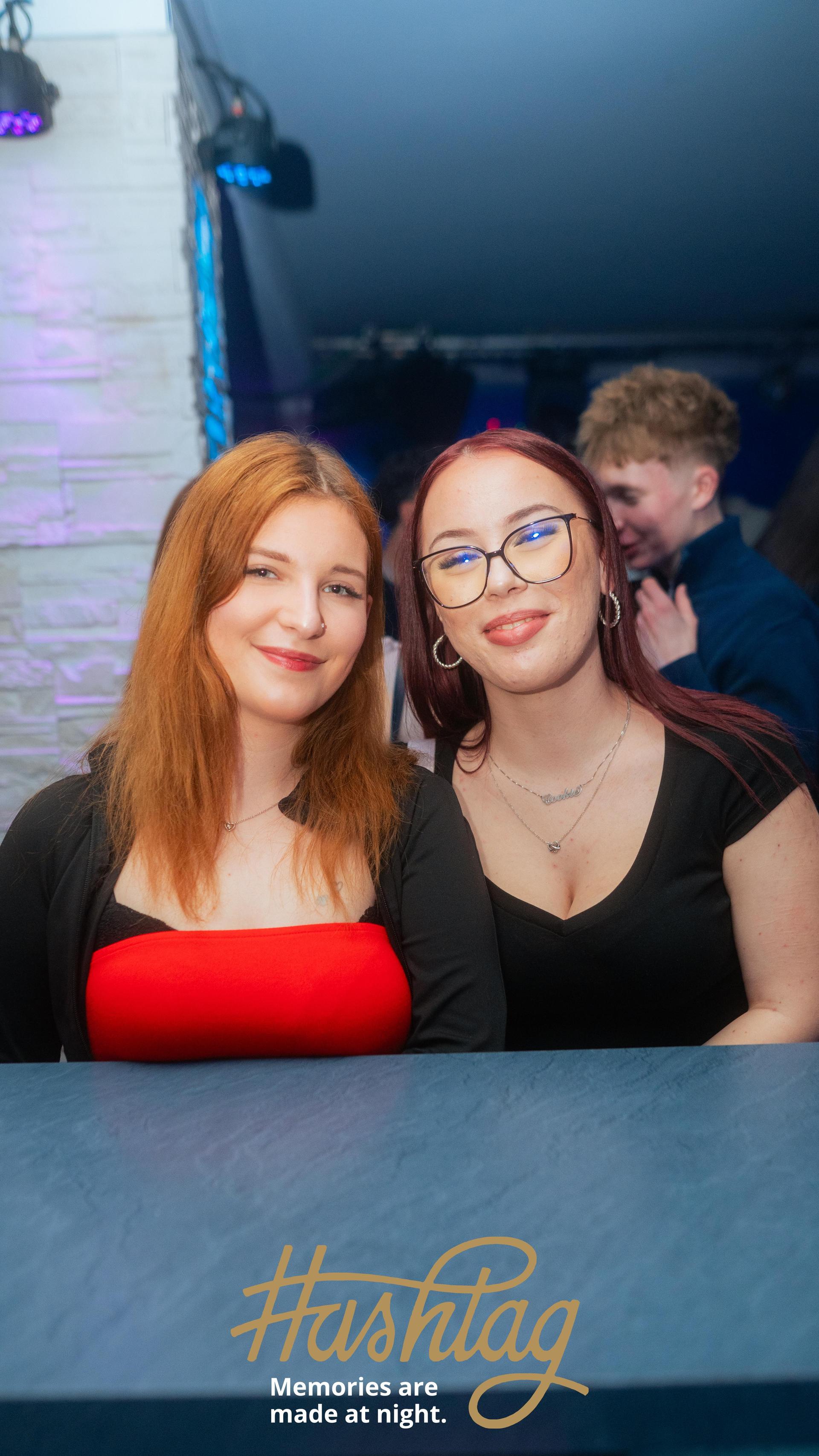 Im Hashtag haben euch am Freitag zwei neue, junge DJs eingeheizt: DJ Feco und DJ Whitekk. (Bild: Hannes Stock)