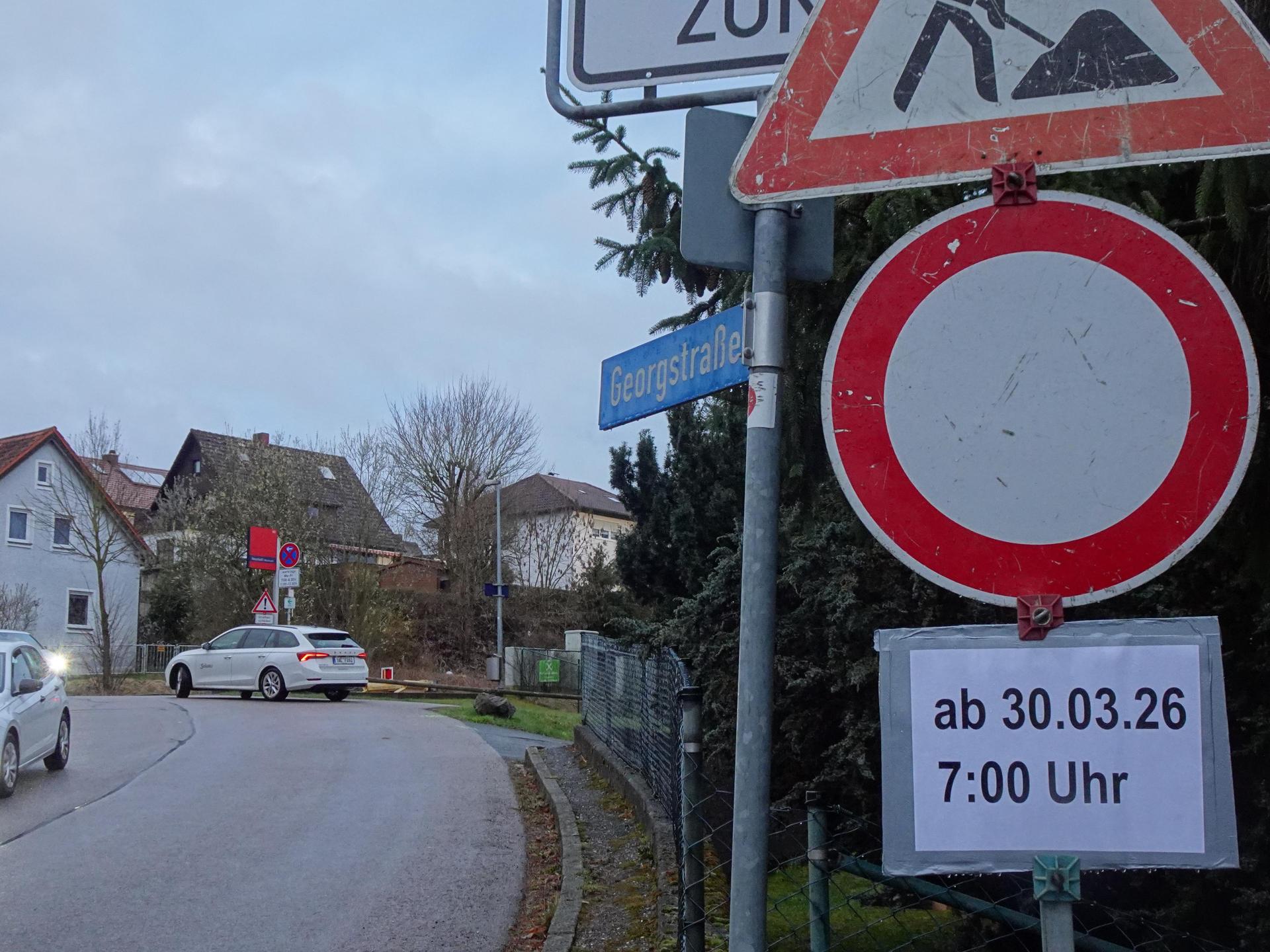 Am Montag um 7 Uhr beginnt die Straßensperrung in der Georgstraße in Neustadt/WN. (Bild: ui)