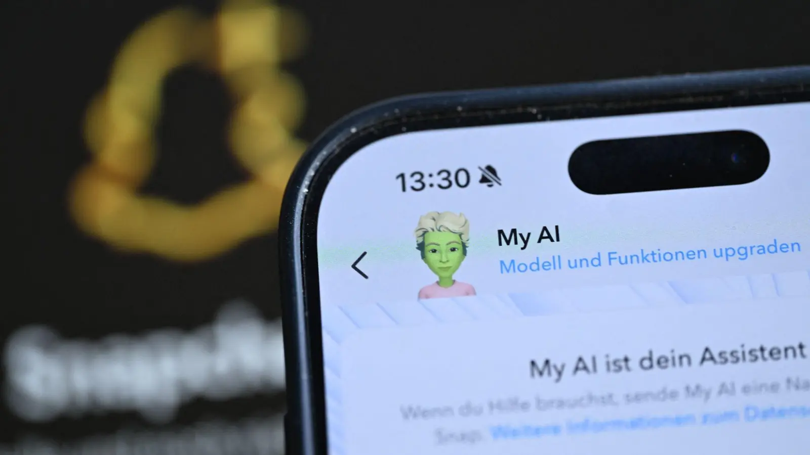 Wer Snapchat nutzt, kann auf den KI-Assistenten „My AI“ zugreifen. (Bild: Wolf von Dewitz/dpa)