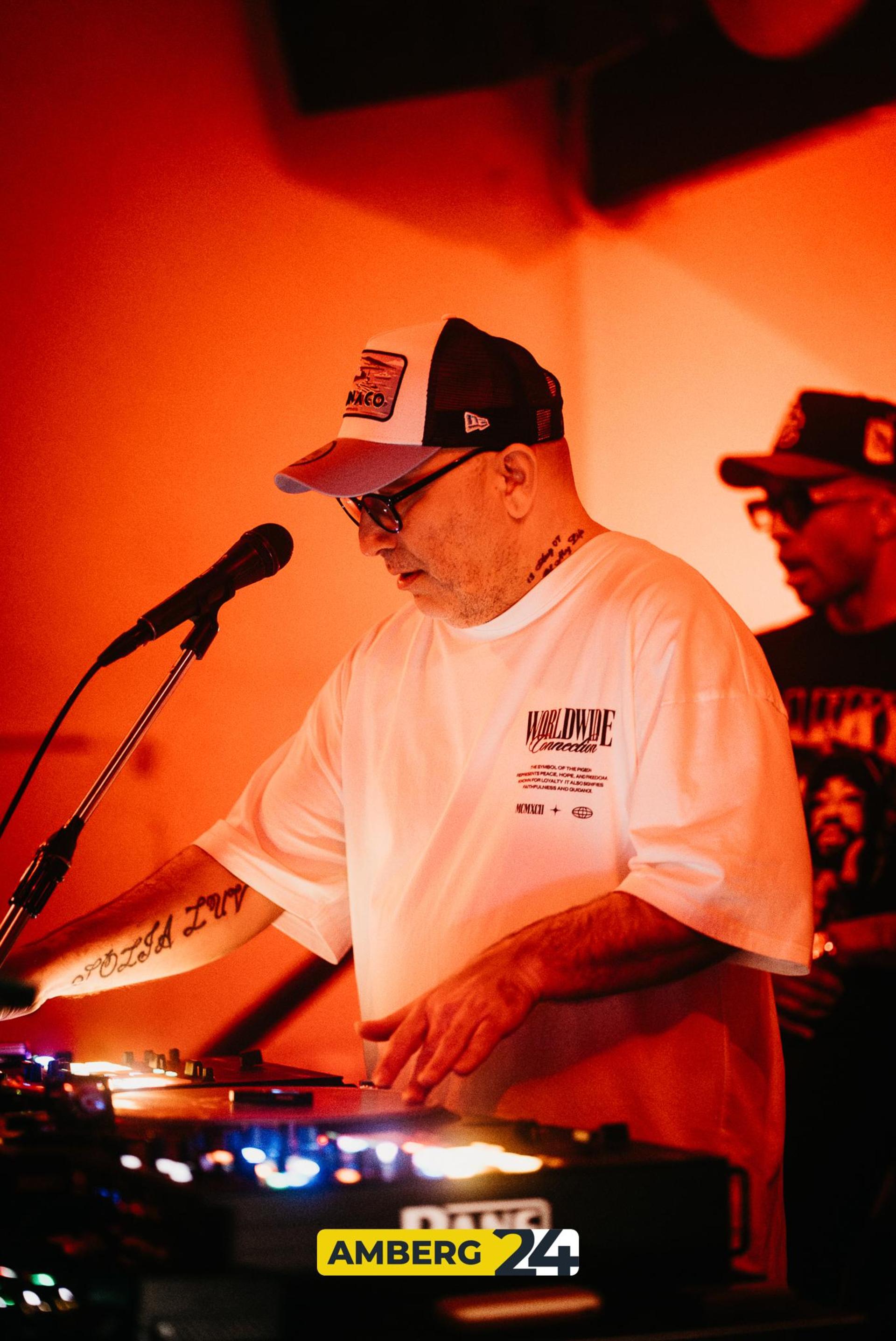 Models and Bottles im Casino in Amberg. (Bild: Mario Donhauser)