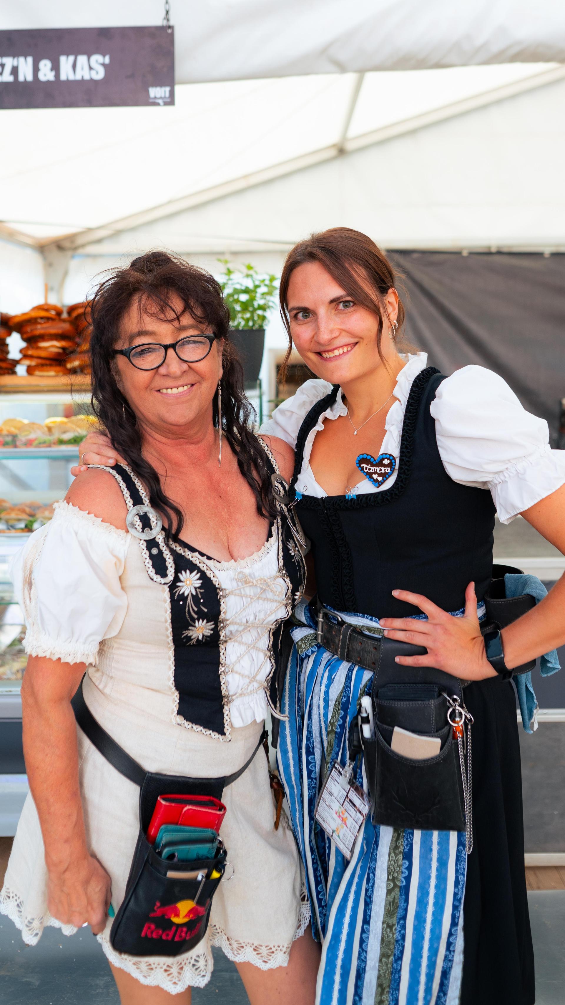 Auftakt beim Volksfest (Bild: Hannes Stock)