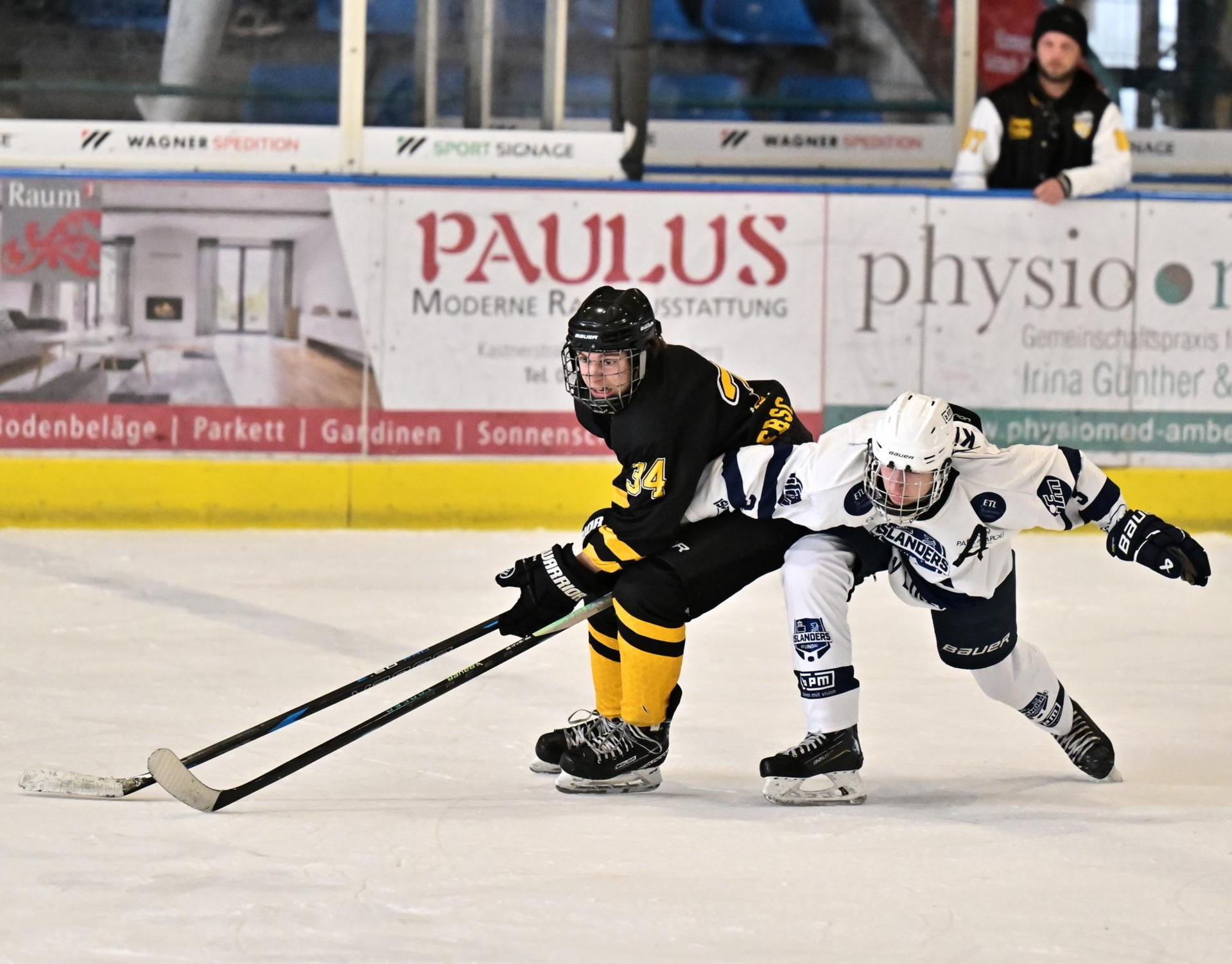 Eishockey Landesliga-Meisterschaft der U17 mit ERSC Amberg.  (Bild: Hubert Ziegler)