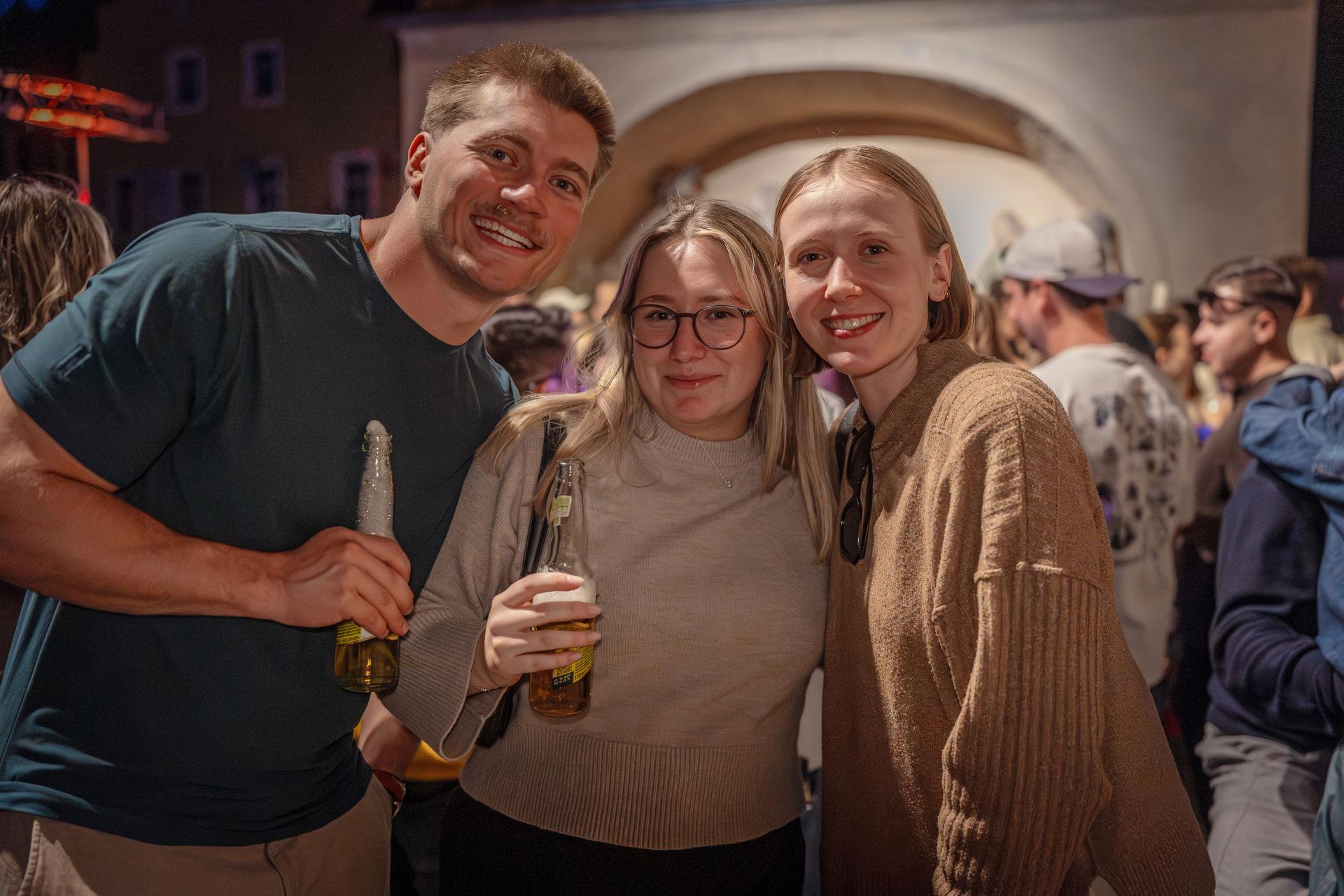 Amberg feiert Altstadtfest und macht die Nacht zum Tag. (Bild: Michael Golinski)