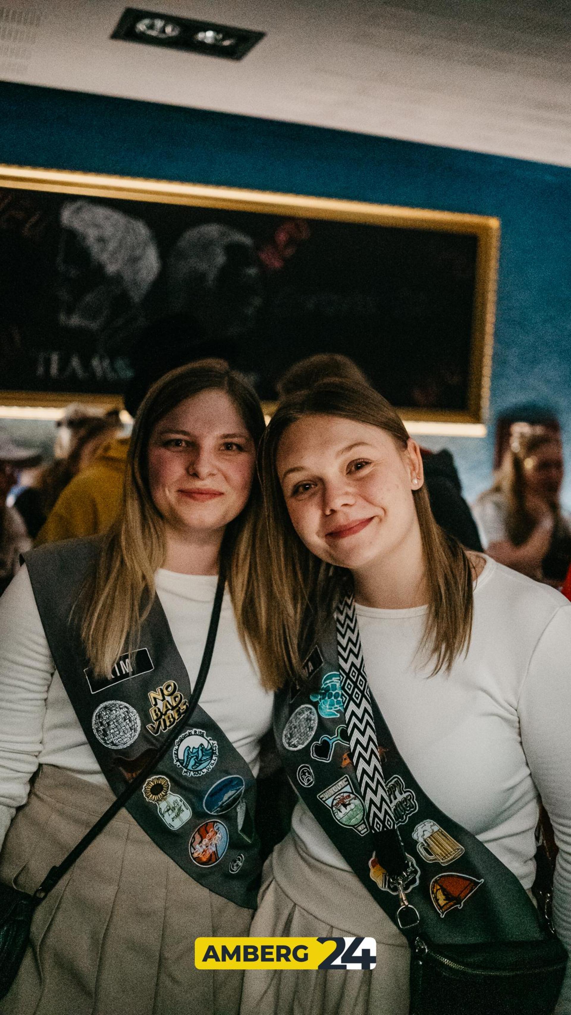 Auch im Blauen Haus waren am Donnerstag die Hexen los.  (Bild: Mario Donhauser)