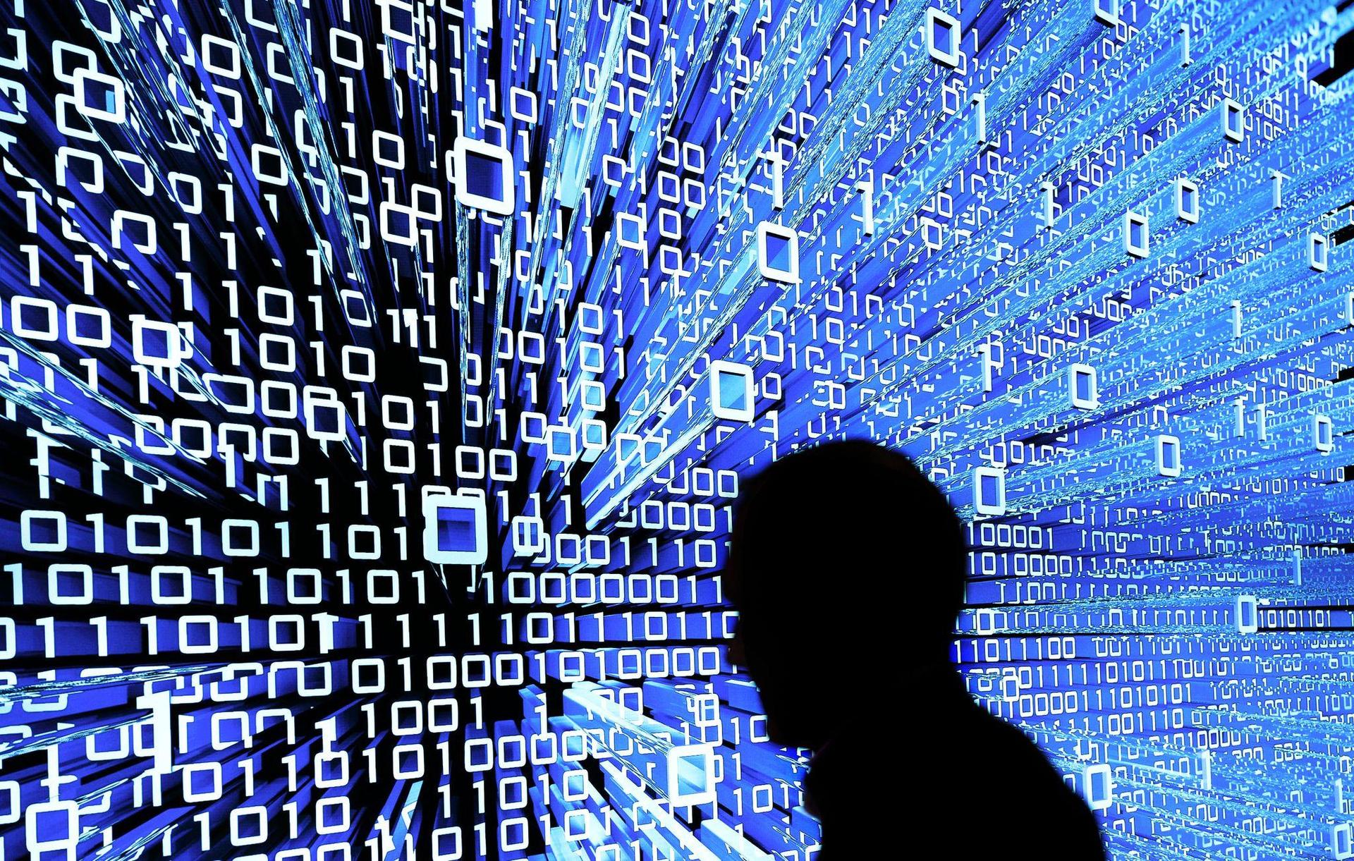 Die Störung machte zahlreiche Websites mit „.de“-Adressendung zeitweise unerreichbar. (Symbolbild) (Bild: Peter Steffen/dpa)