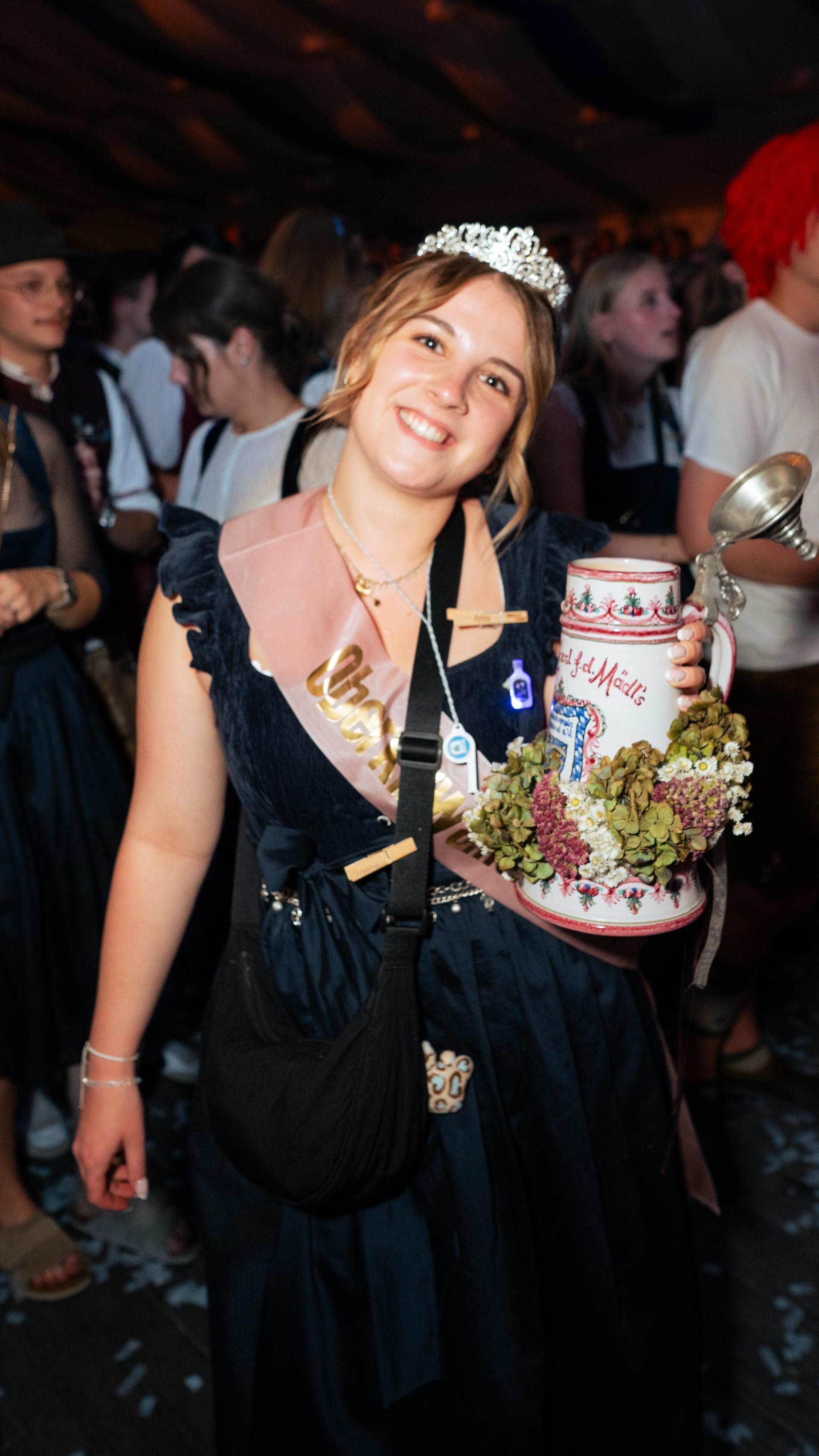Sonntagabend auf der Pfreimder Kirwa. (Bild: Hannes Stock)