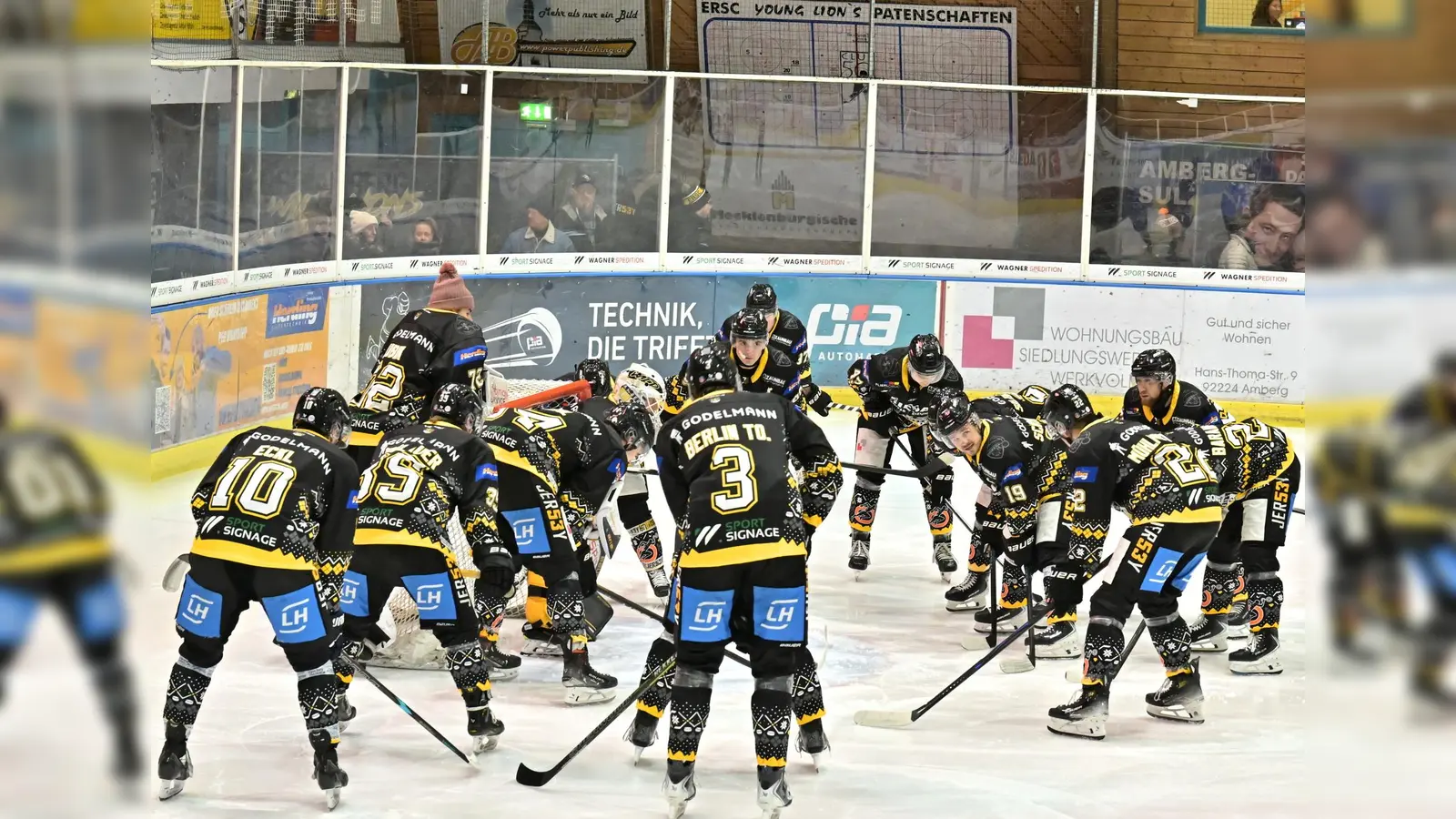 Gegen Schongau verlor der ERSC Amberg zuletzt mit 2:5. In der Abstiegsrunde werden die Karten allerdings neu gemischt.  (Archivbild: Hubert Ziegler)