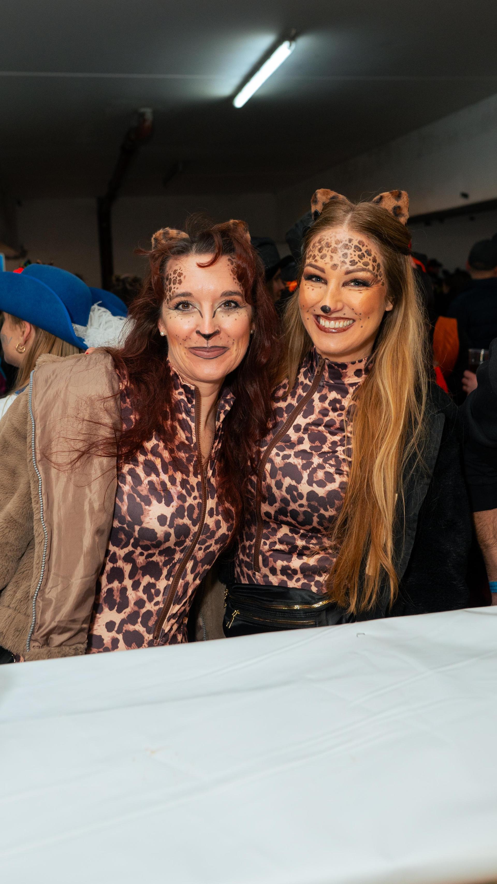 Erst Faschingszug, dann Afterparty in Neustadt. Wir haben die Bilder.  (Bild: Hannes Stock)