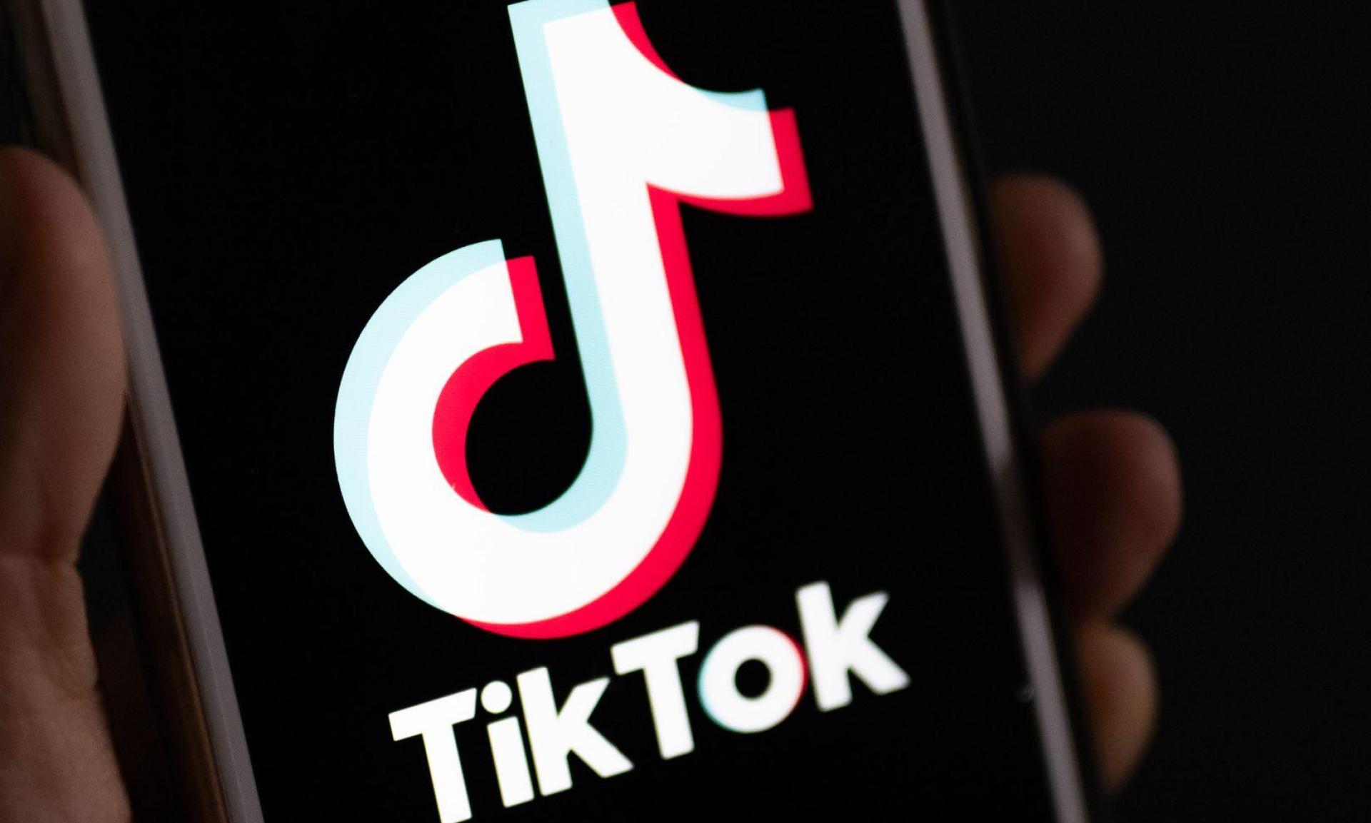 TikTok hat mittlerweile nicht nur China, sondern auch Europa und die USA erobert. (Symbolbild)  (Bild: Monika Skolimowska/dpa)