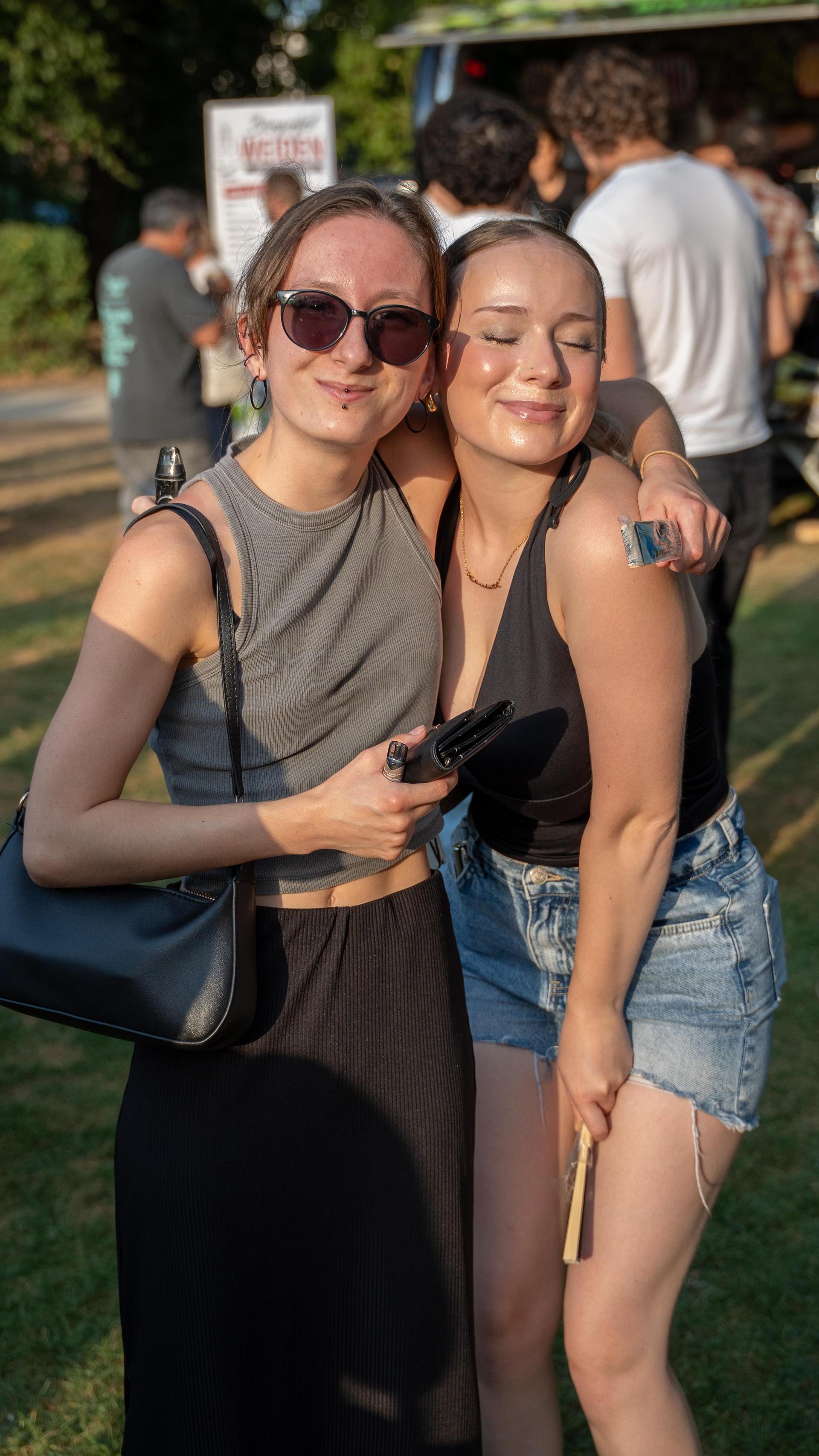 DJ Dollar Bill bei den Sommerserenaden im Max-Reger-Park in Weiden 2026. (Bild: Marina Gube)