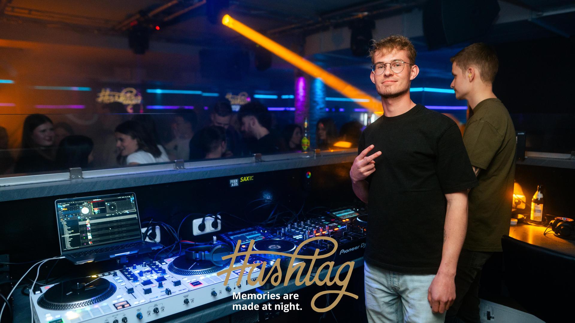Im Hashtag haben euch am Freitag zwei neue, junge DJs eingeheizt: DJ Feco und DJ Whitekk. (Bild: Hannes Stock)