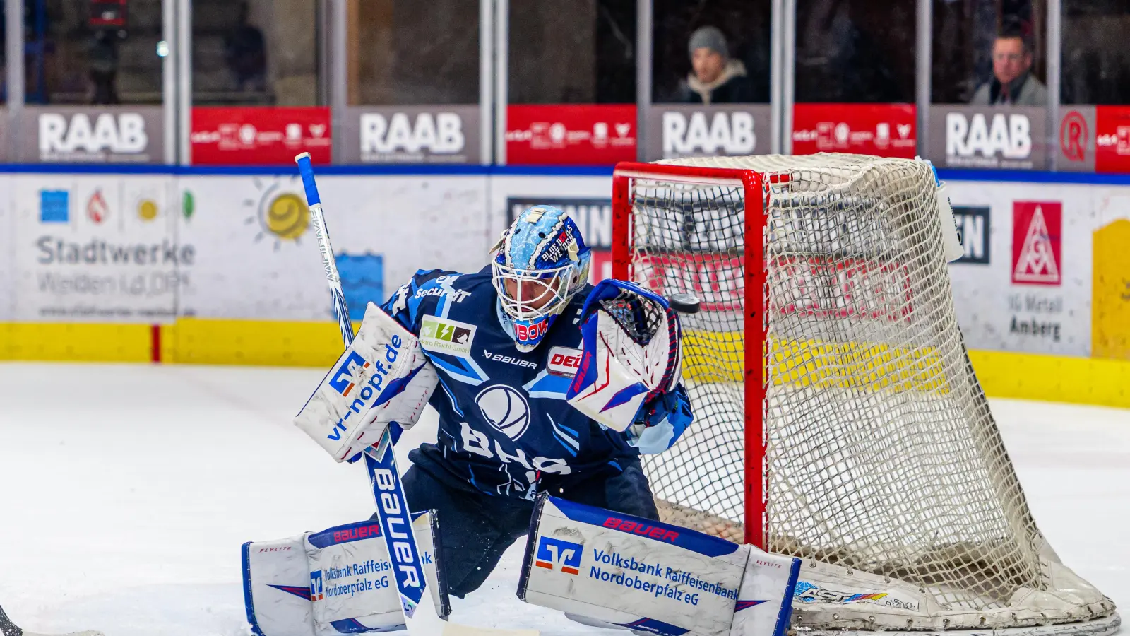 Goalie Michael McNiven hat sich im Training verletzt. (Bild: Elke Englmaier)