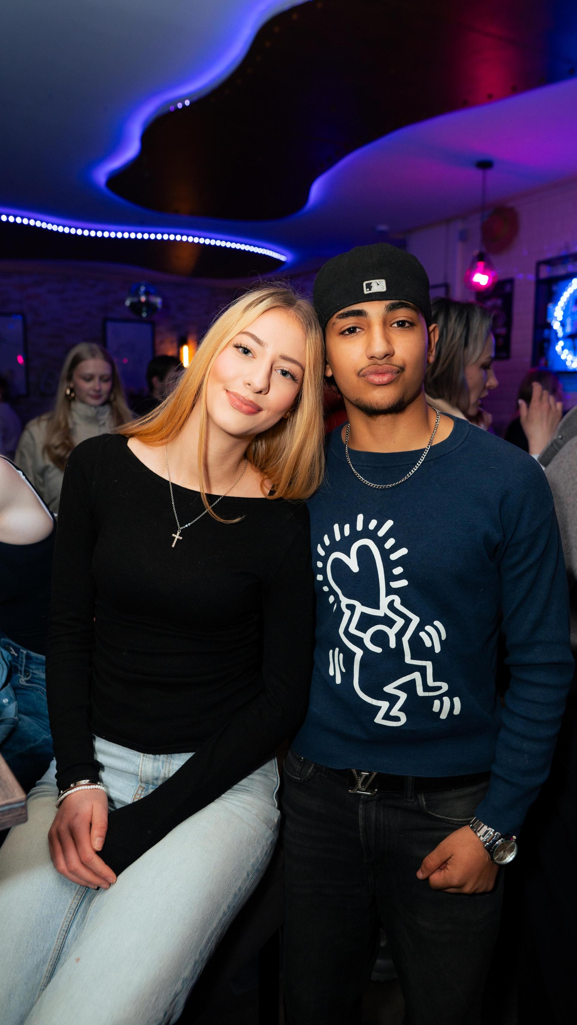Die SantoRino-Bar in Weiden war für viele die erste Station eines ereignisreichen Wochenendes. (Bild: Hannes Stock)