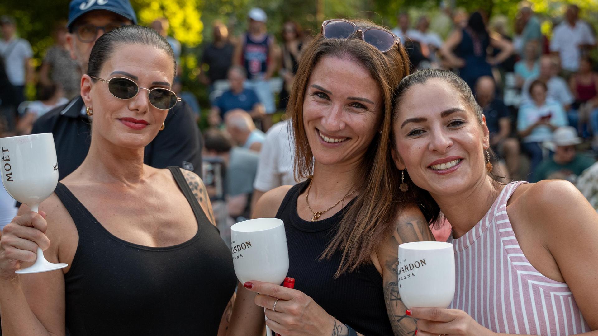 DJ Dollar Bill bei den Sommerserenaden im Max-Reger-Park in Weiden 2026. (Bild: Marina Gube)