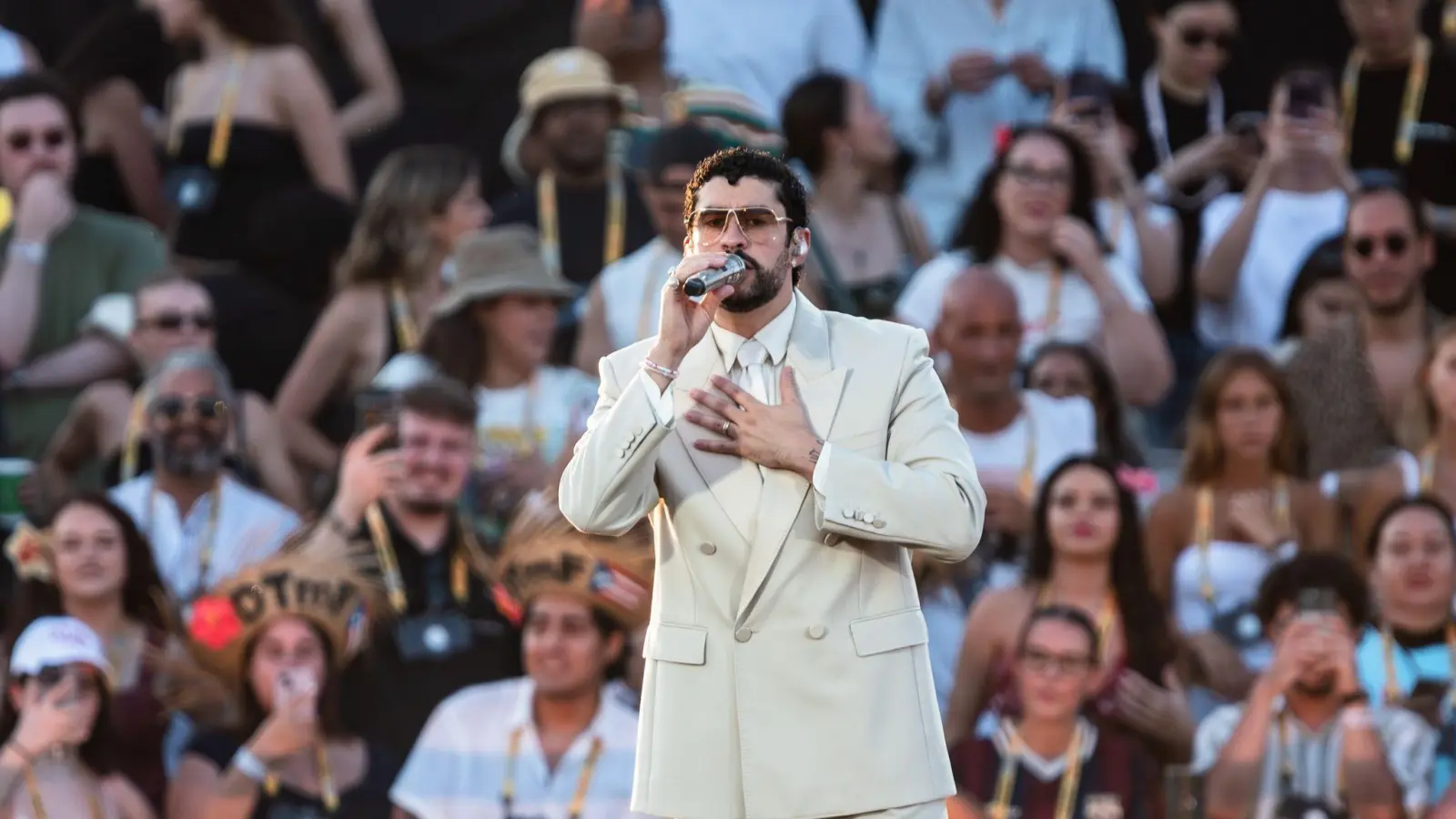 Ein Konzert von Bad Bunny musste wegen eines Hagelschauers abgebrochen werden.  (Archivbild: Mirko Fava/Tsck/LPS via ZUMA Press Wire/dpa)