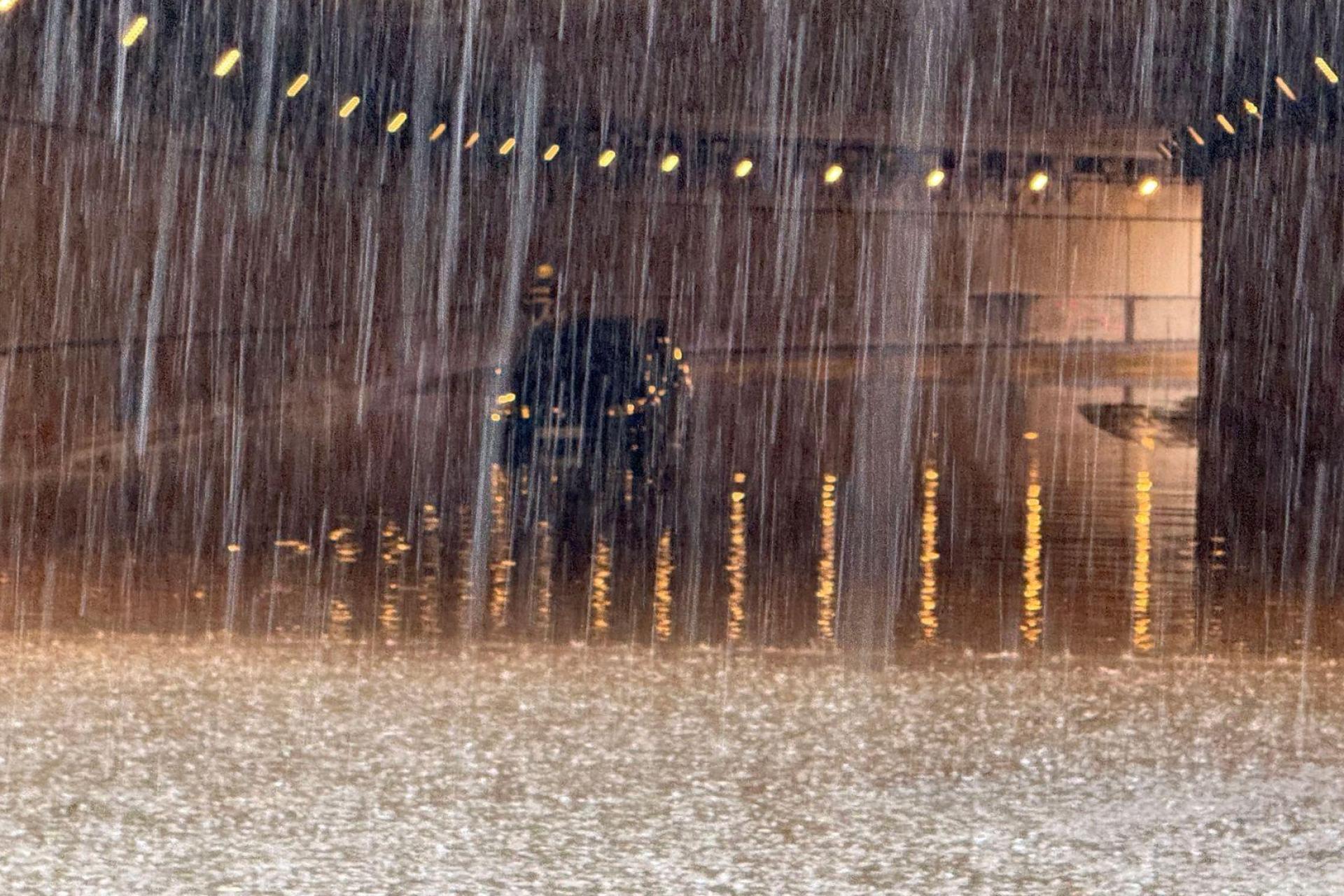 Das Wetter trifft viele Menschen auf dem falschen Fuß. (Bild: Ferdinand Merzbach/NEWS5/dpa)
